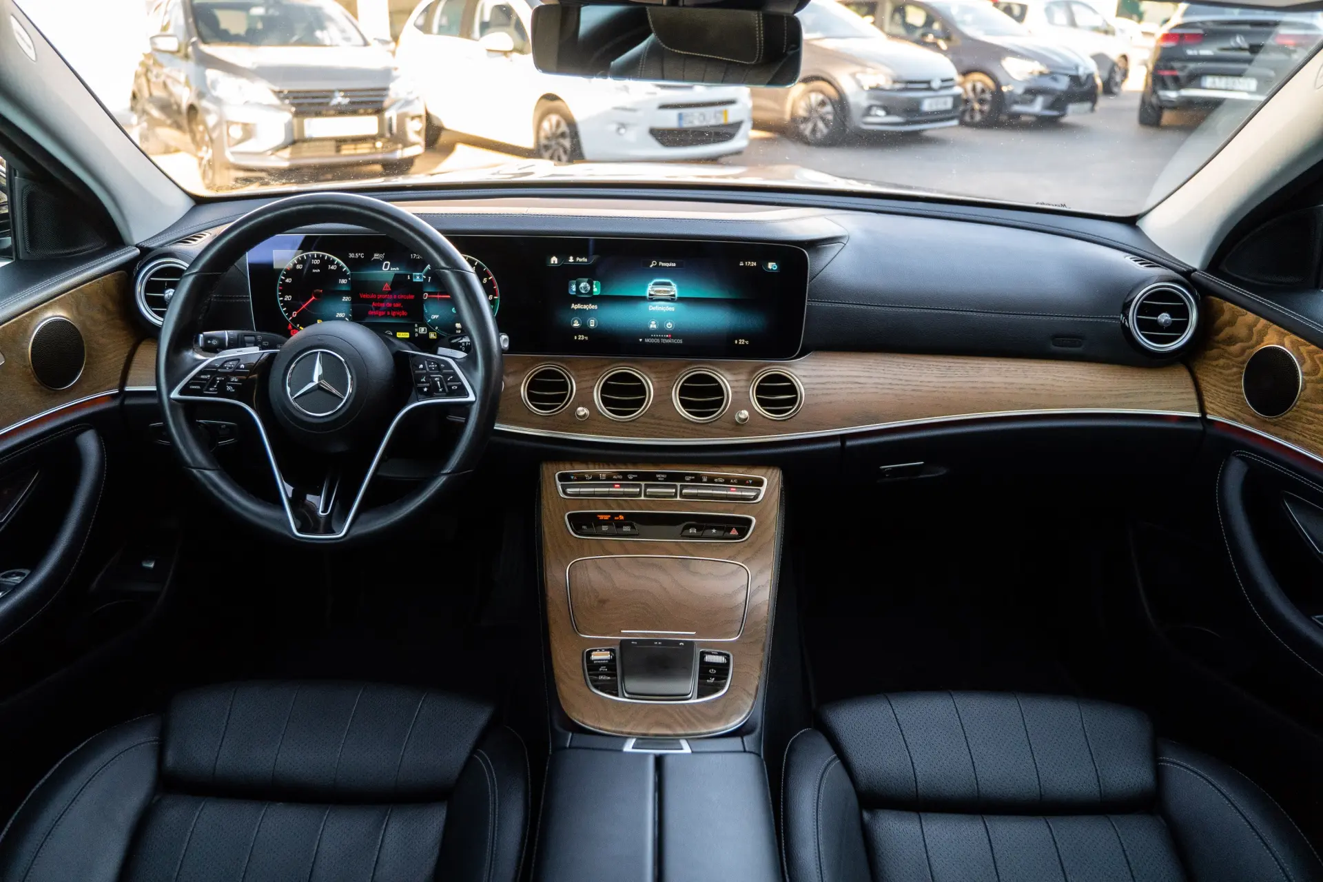 Mercedes-Benz E 300 de 9G-TRONIC AMG Line 7