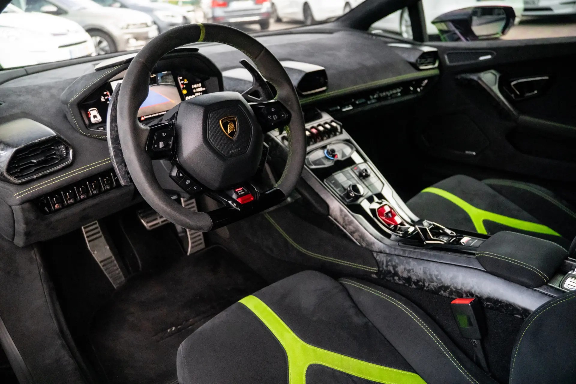 Lamborghini Huracán 5.2 V10 LP Performance 24