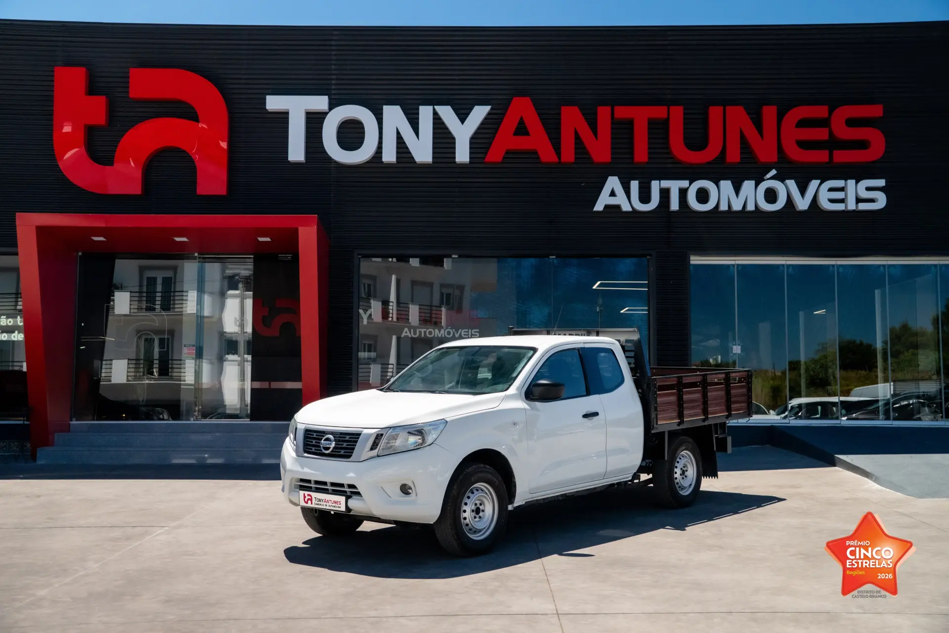 Nissan Navara 2.5 dCi CD LE 1
