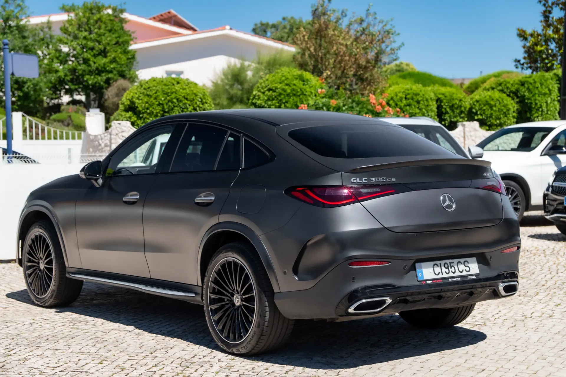 Mercedes-Benz GLC 300 de Coupe 4Matic 9G-TRONIC AMG Line Advanced 11