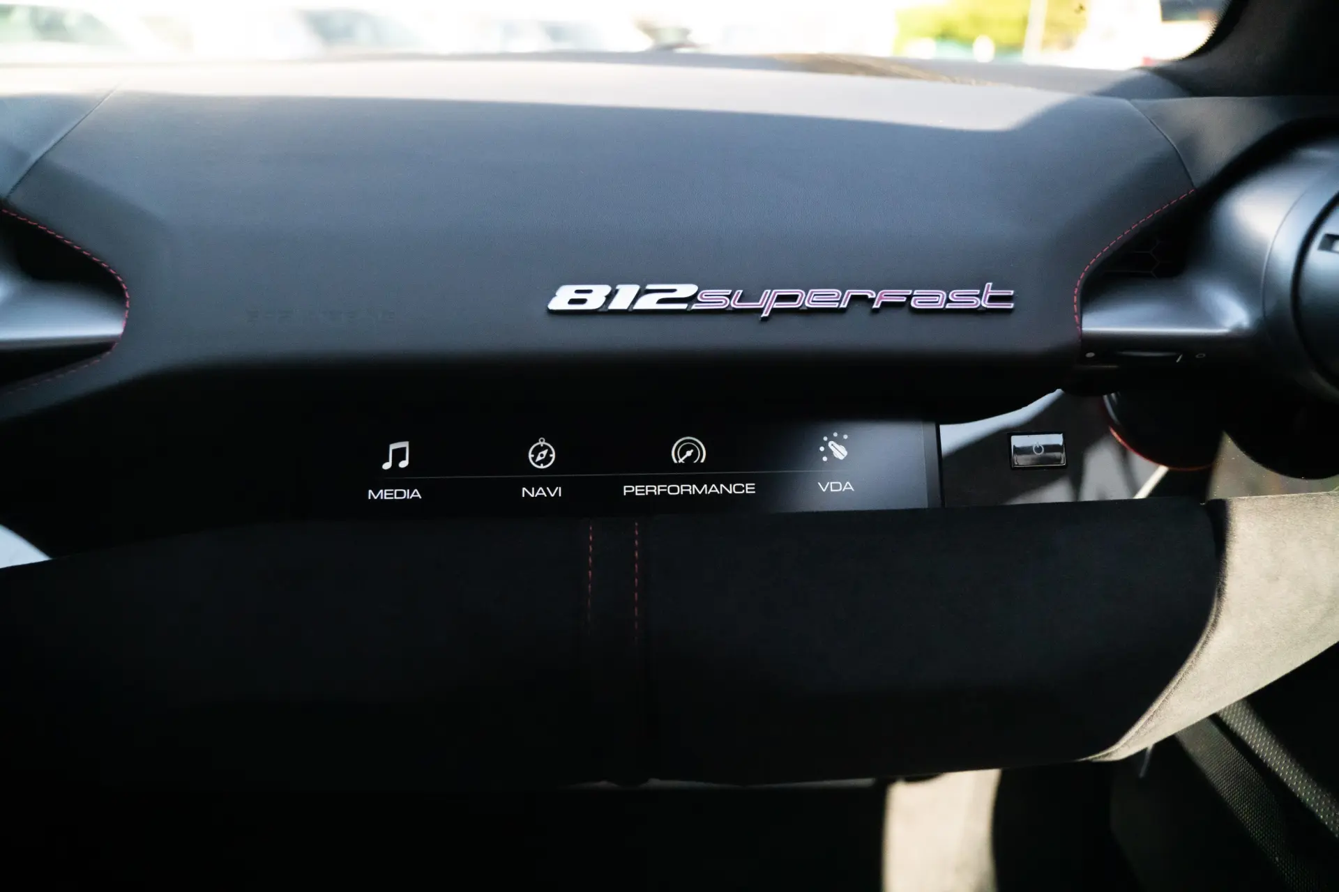Ferrari 812 Superfast 6.5 V12 31