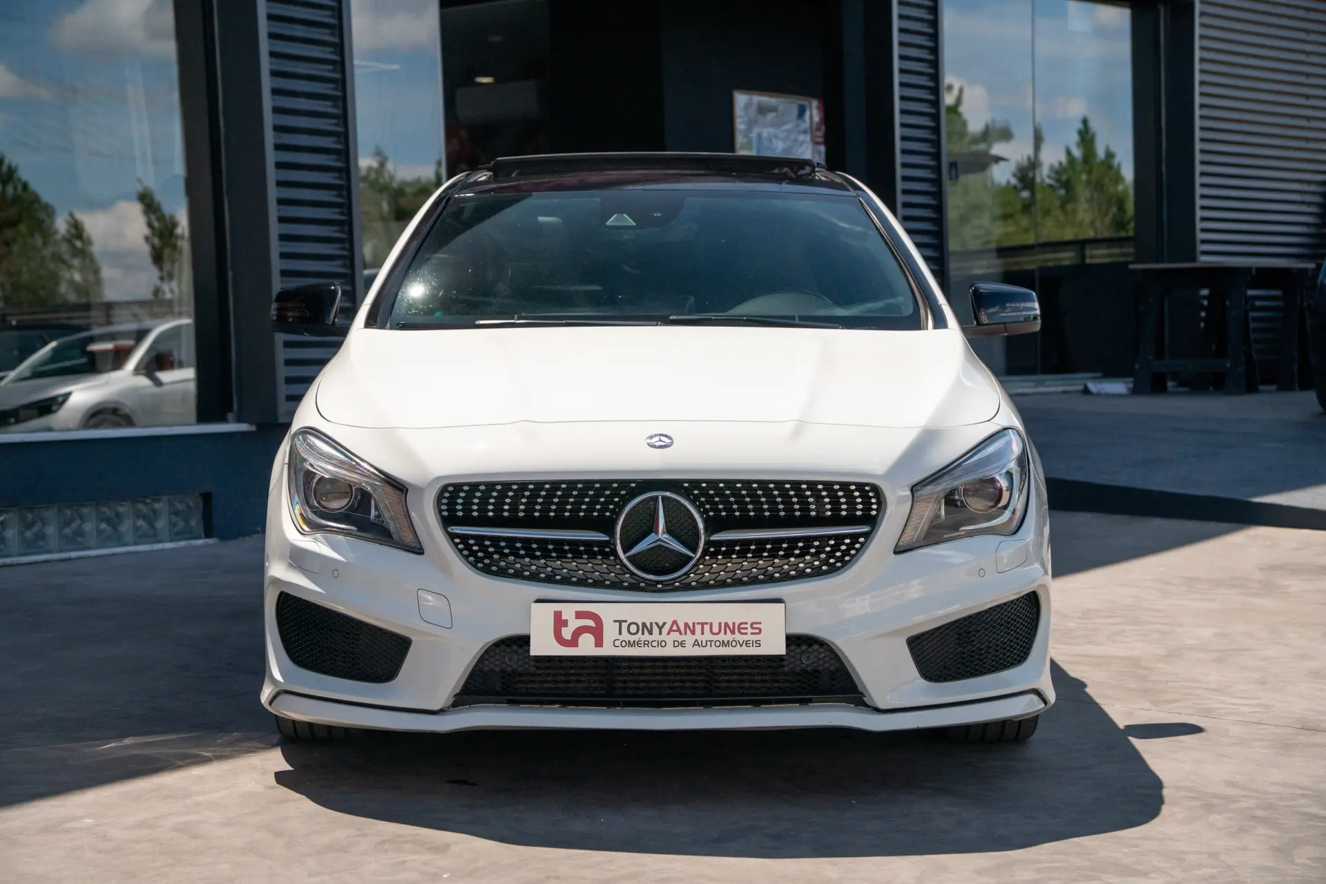Mercedes-Benz CLA 220 d Shooting Brake AMG Line Aut. 6