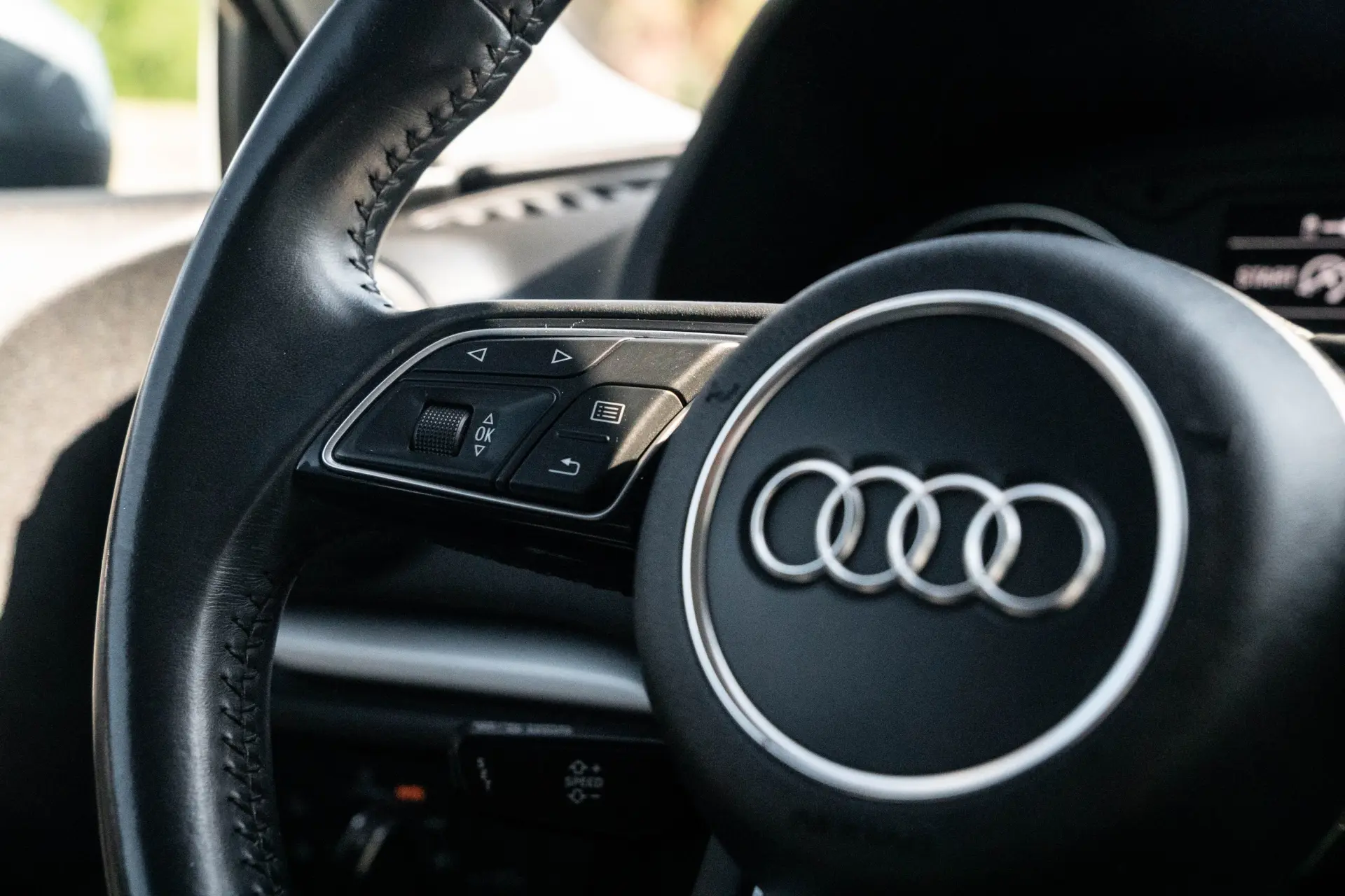 Audi A3 Limousine 30 TDI Design 24