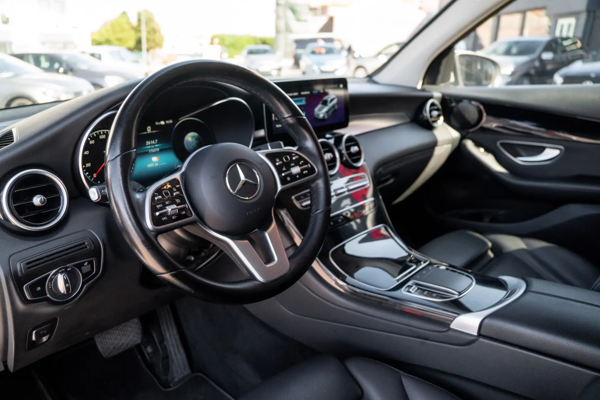 Mercedes-Benz GLC 300 de 4Matic 3