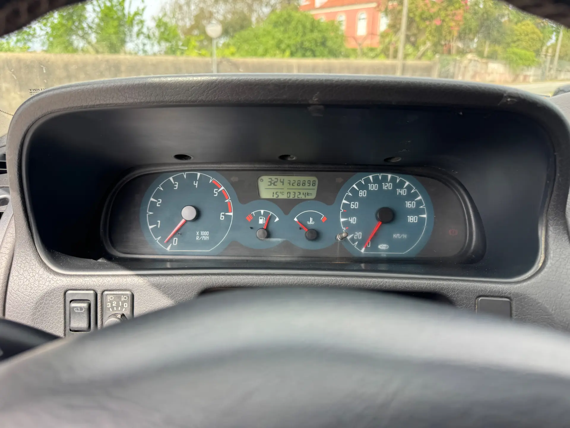 Nissan Terrano Outro 11