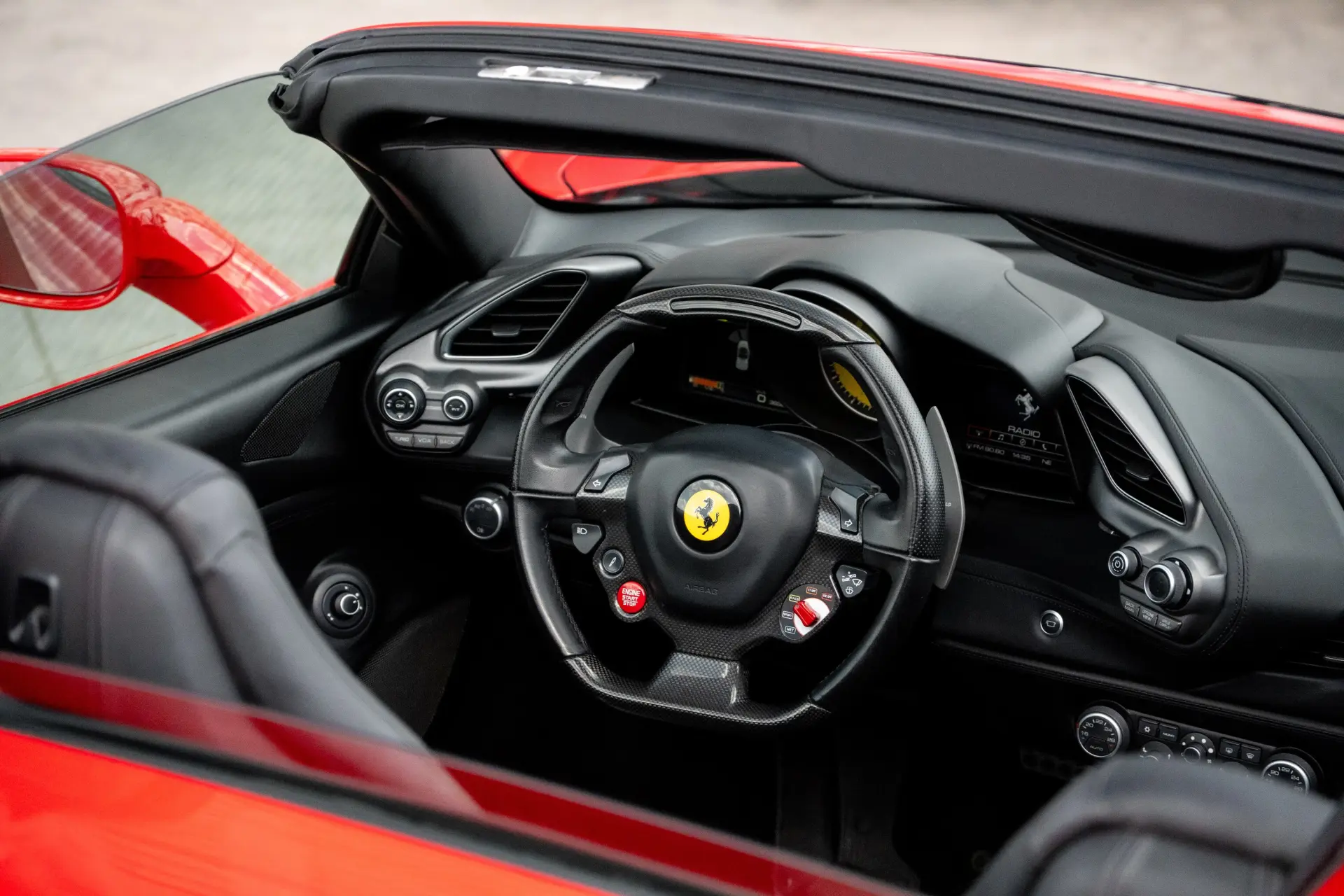 Ferrari 488 GTB Spider 32