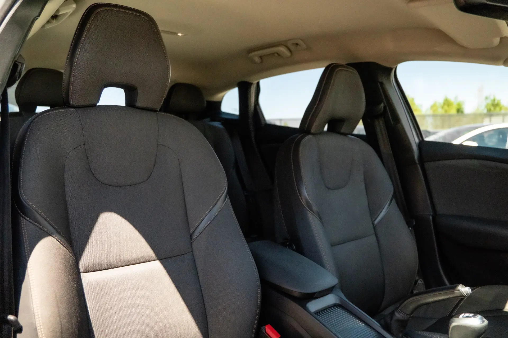Volvo V40 Cross Country 2.0 D3 Momentum 21