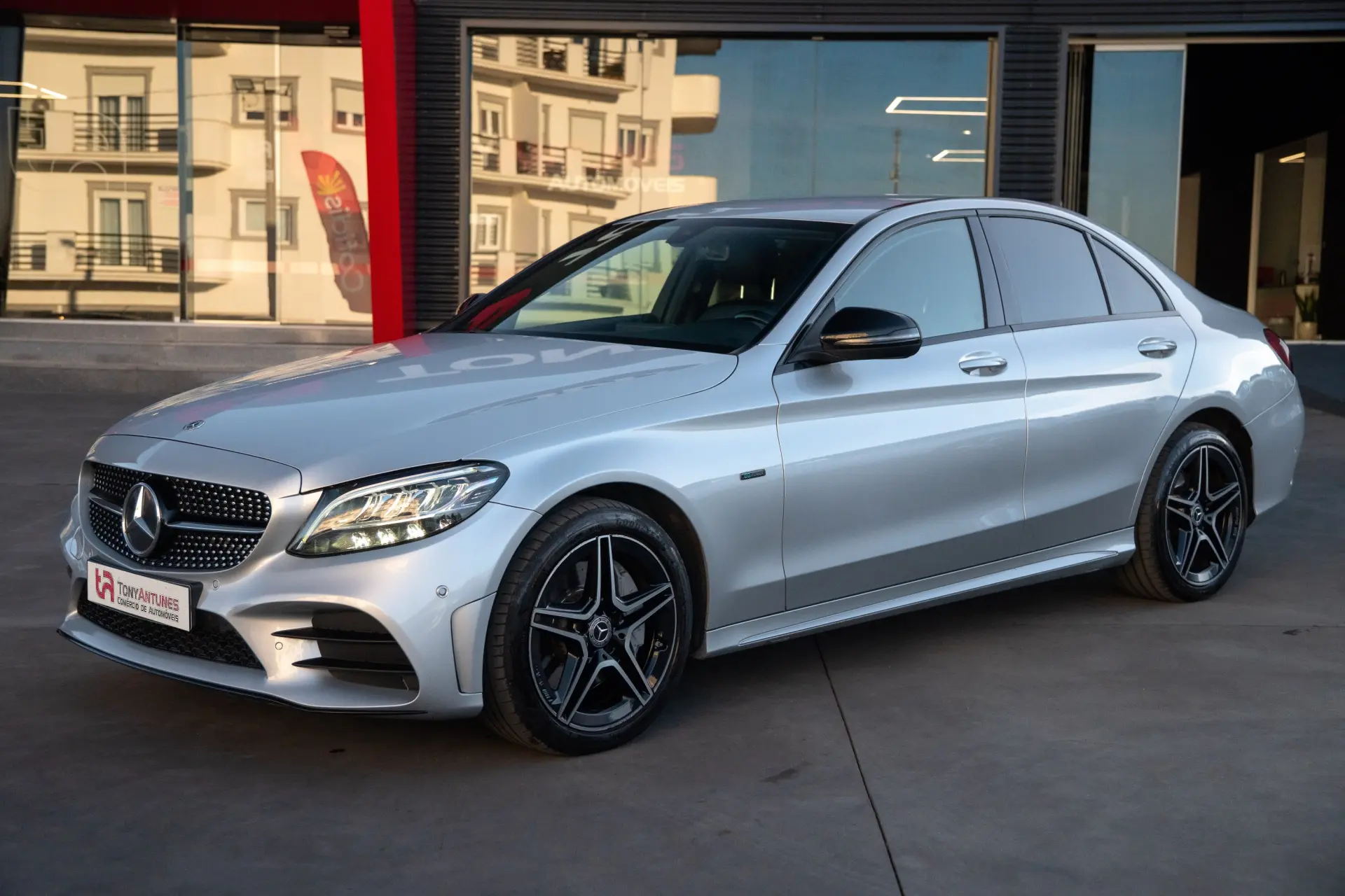 Mercedes-Benz C 300 de AMG Line 3