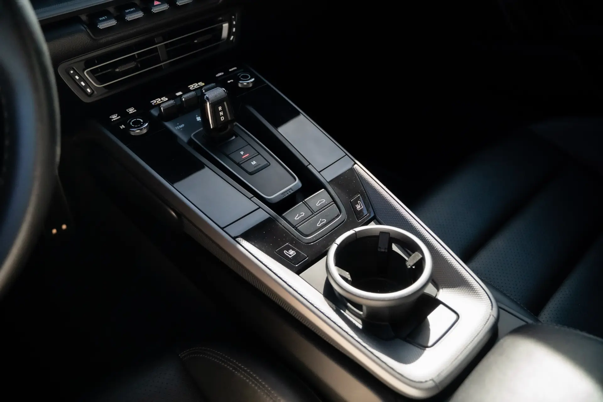 Porsche 911 (992) Carrera PDK 22