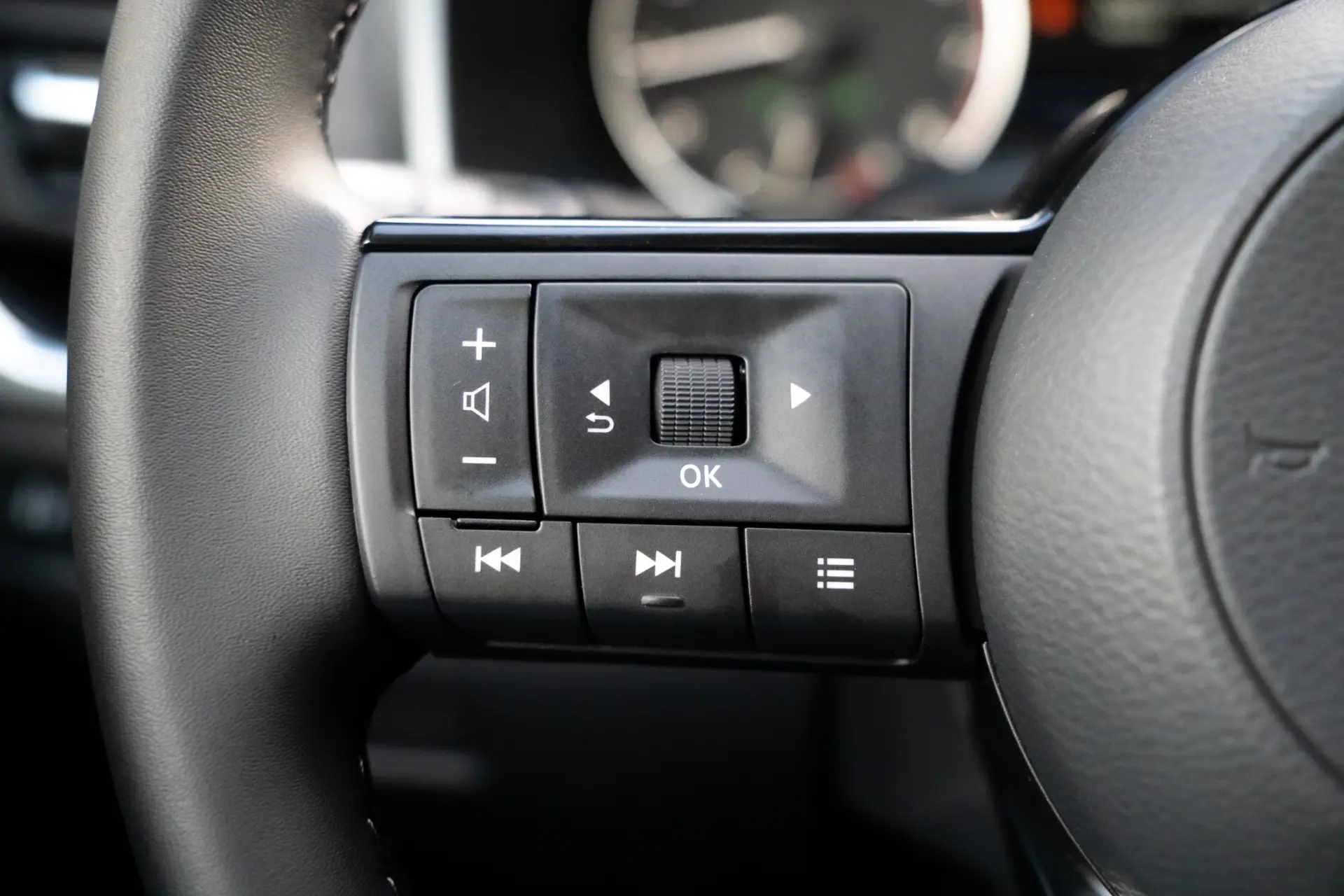 Nissan Qashqai 1.3 DIG-T N-Connecta 15