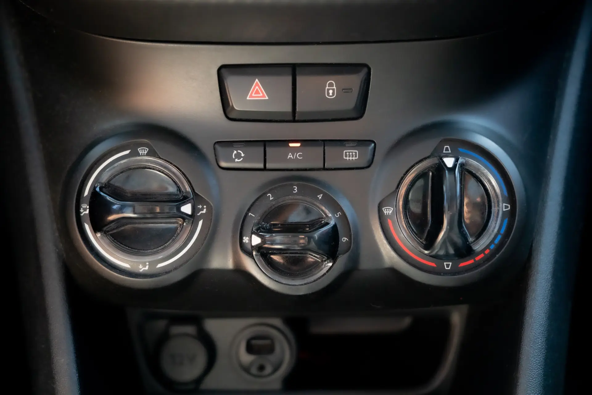 Peugeot 2008 1.6 BlueHDi Access 18
