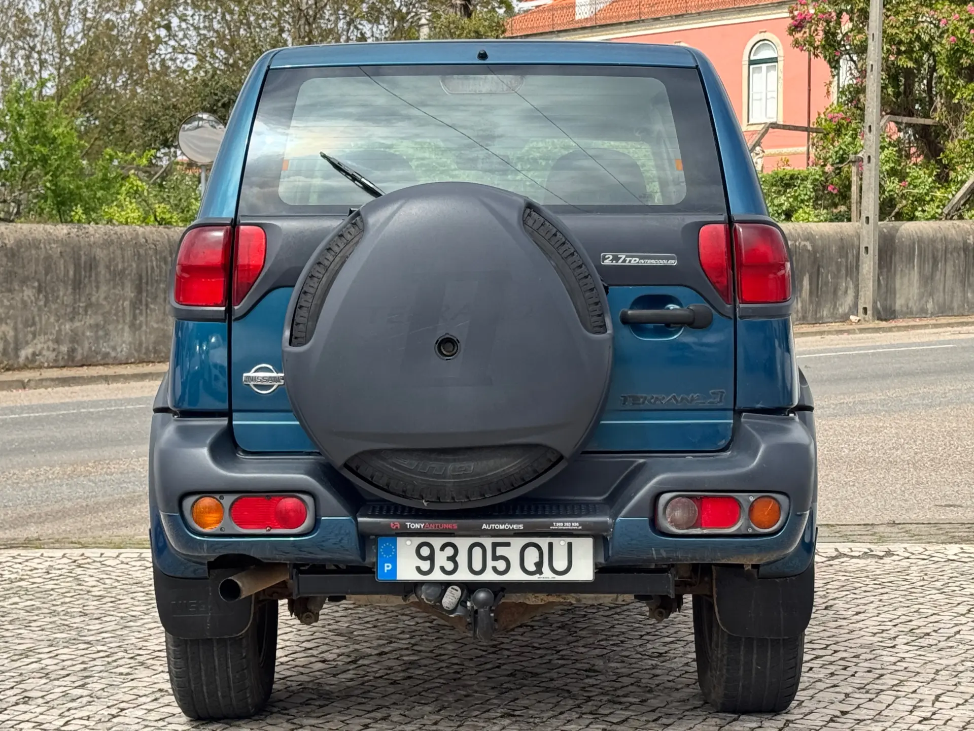 Nissan Terrano Outro 3