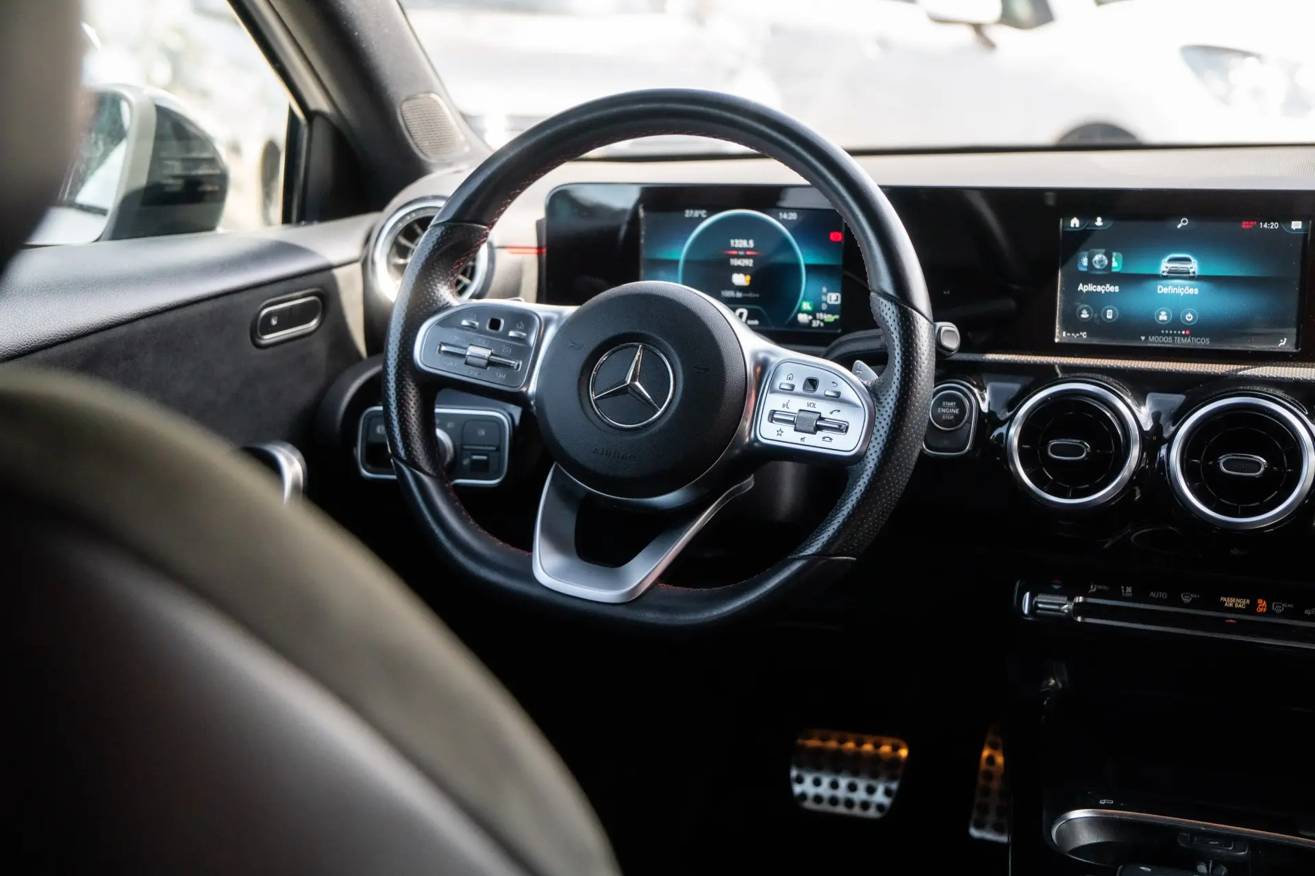 Mercedes-Benz A 250 Limousine e 8G-DCT AMG Line 28