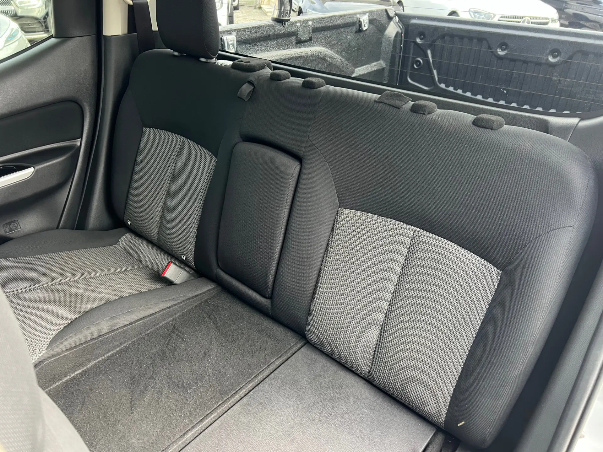 Mitsubishi L200 2.3 DI-D Strakar Space Cab Intense 4WD 14
