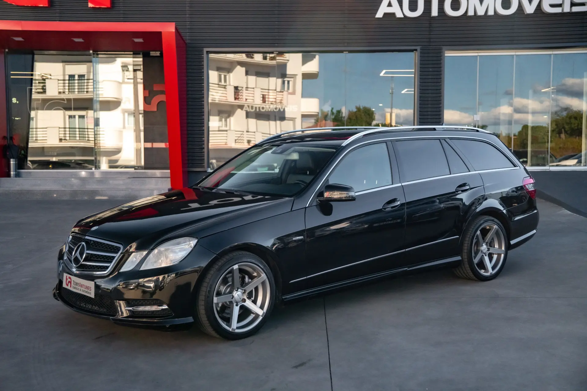 Mercedes-Benz E 220 BlueTEC 9G-TRONIC Avantgarde 2