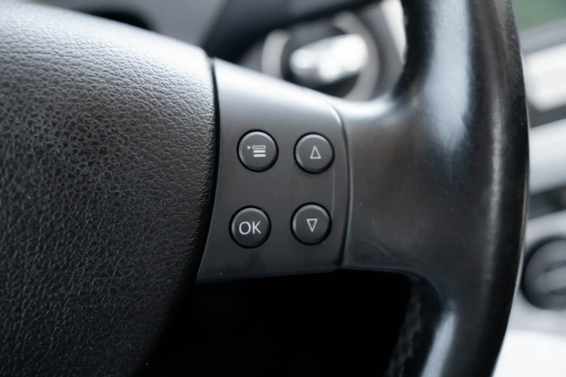 Volkswagen Passat 2.0 TDI Highline 24