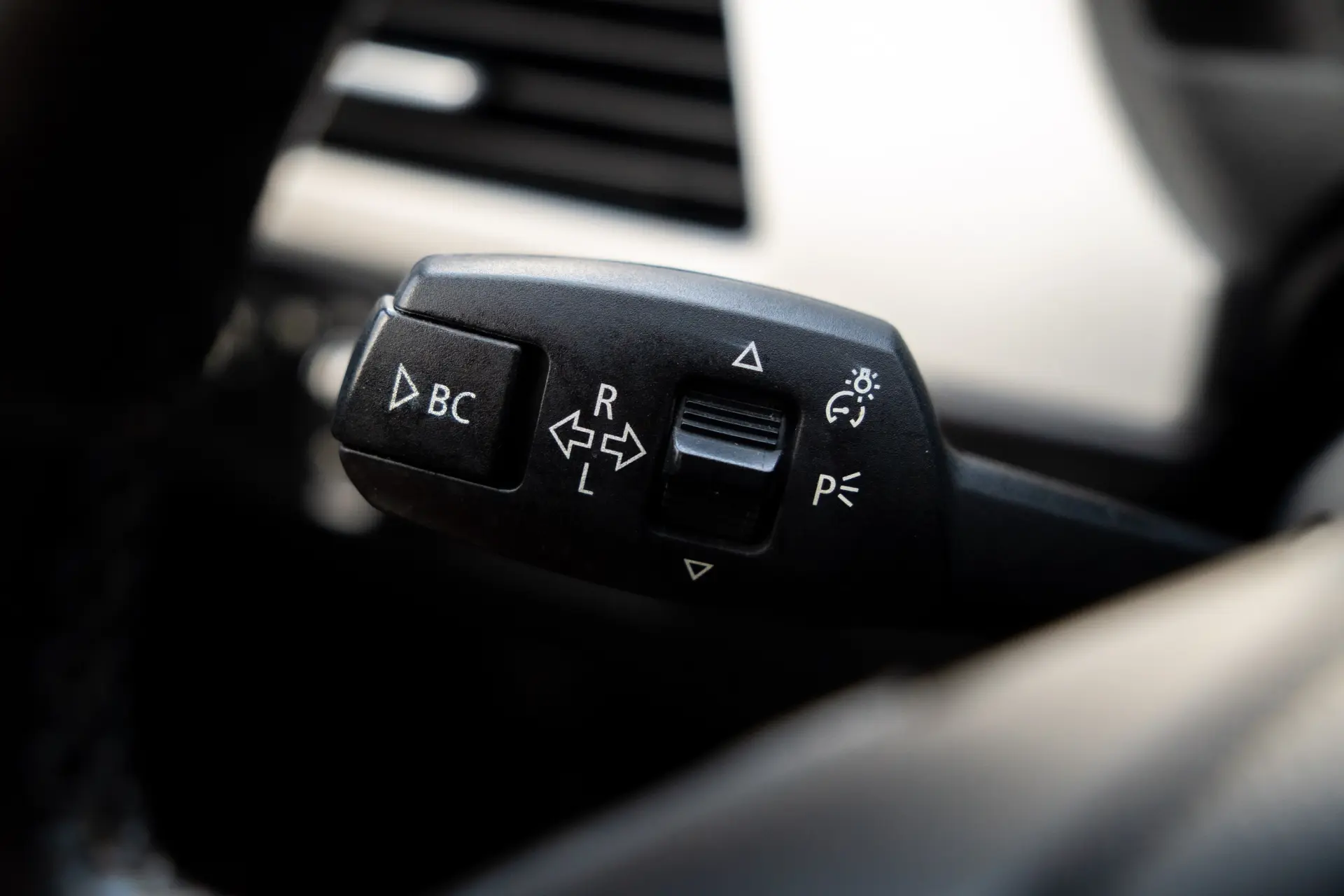 BMW 318 d Line Sport 15