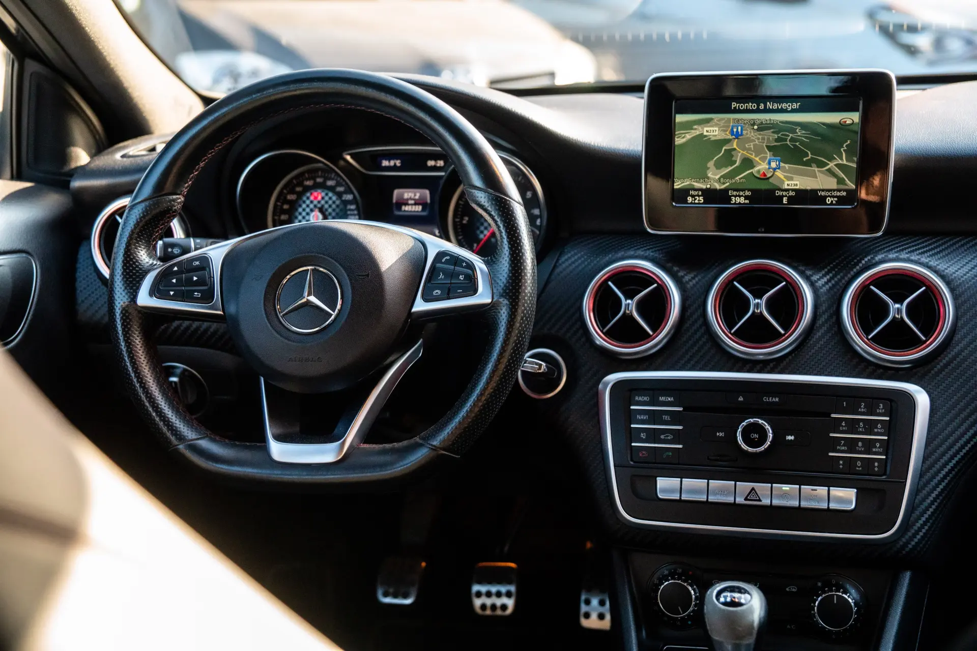 Mercedes-Benz A 180 d AMG Line 28