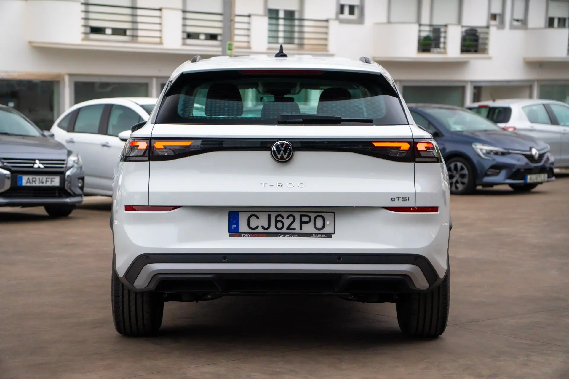 Volkswagen T-Roc 1.5 eTSI Life DSG 10