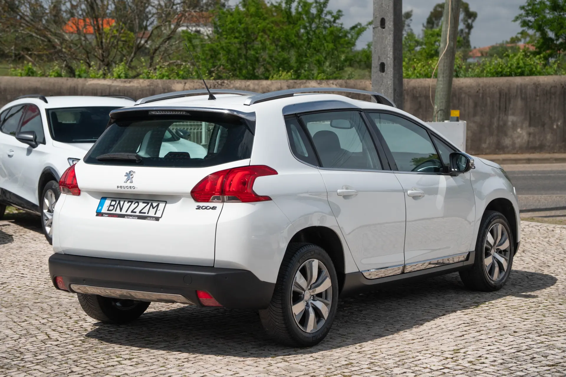 Peugeot 2008 1.2 VTi Allure 15
