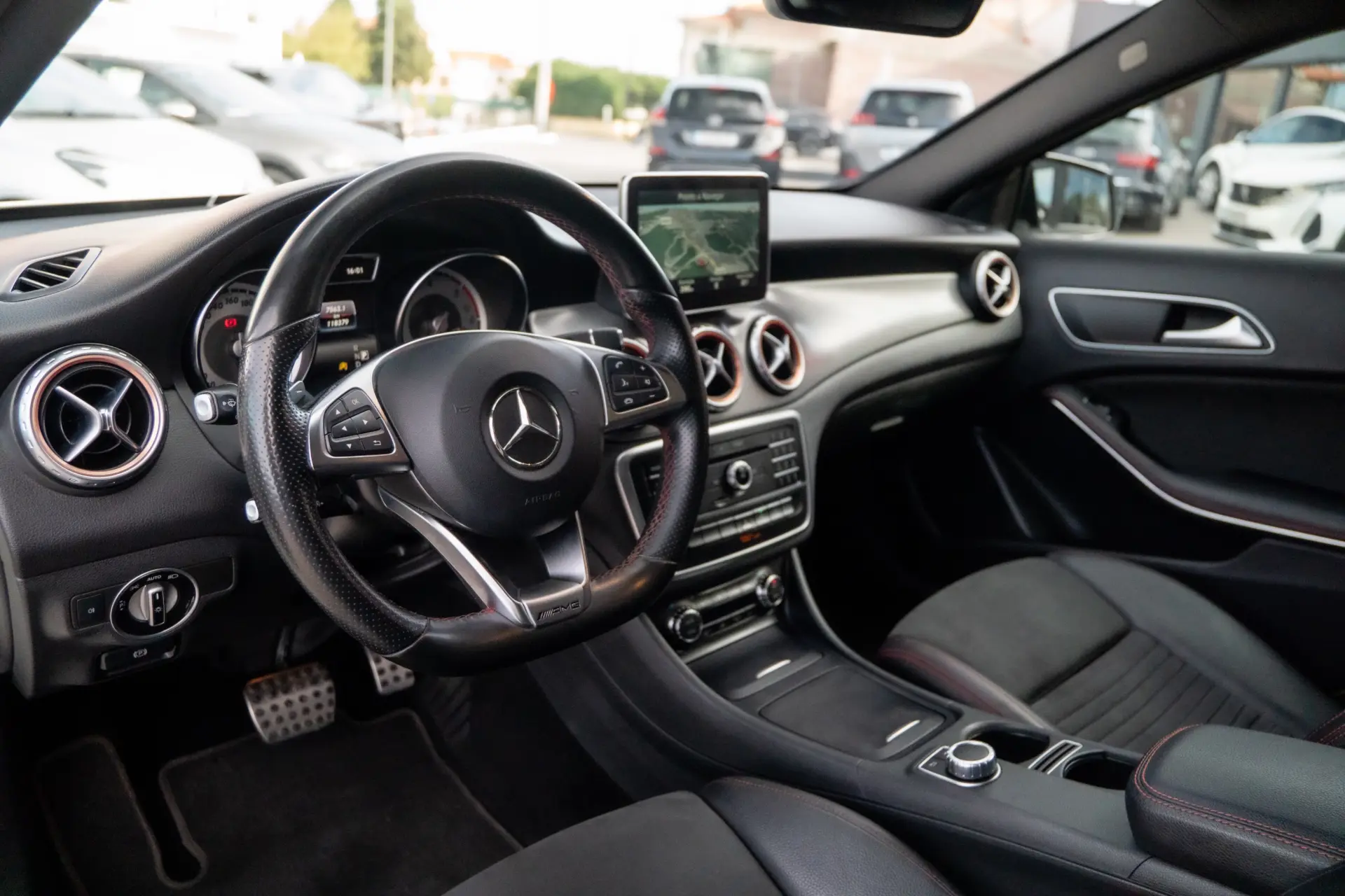Mercedes-Benz GLA 180 (CDI) d 7G-DCT AMG Line 3