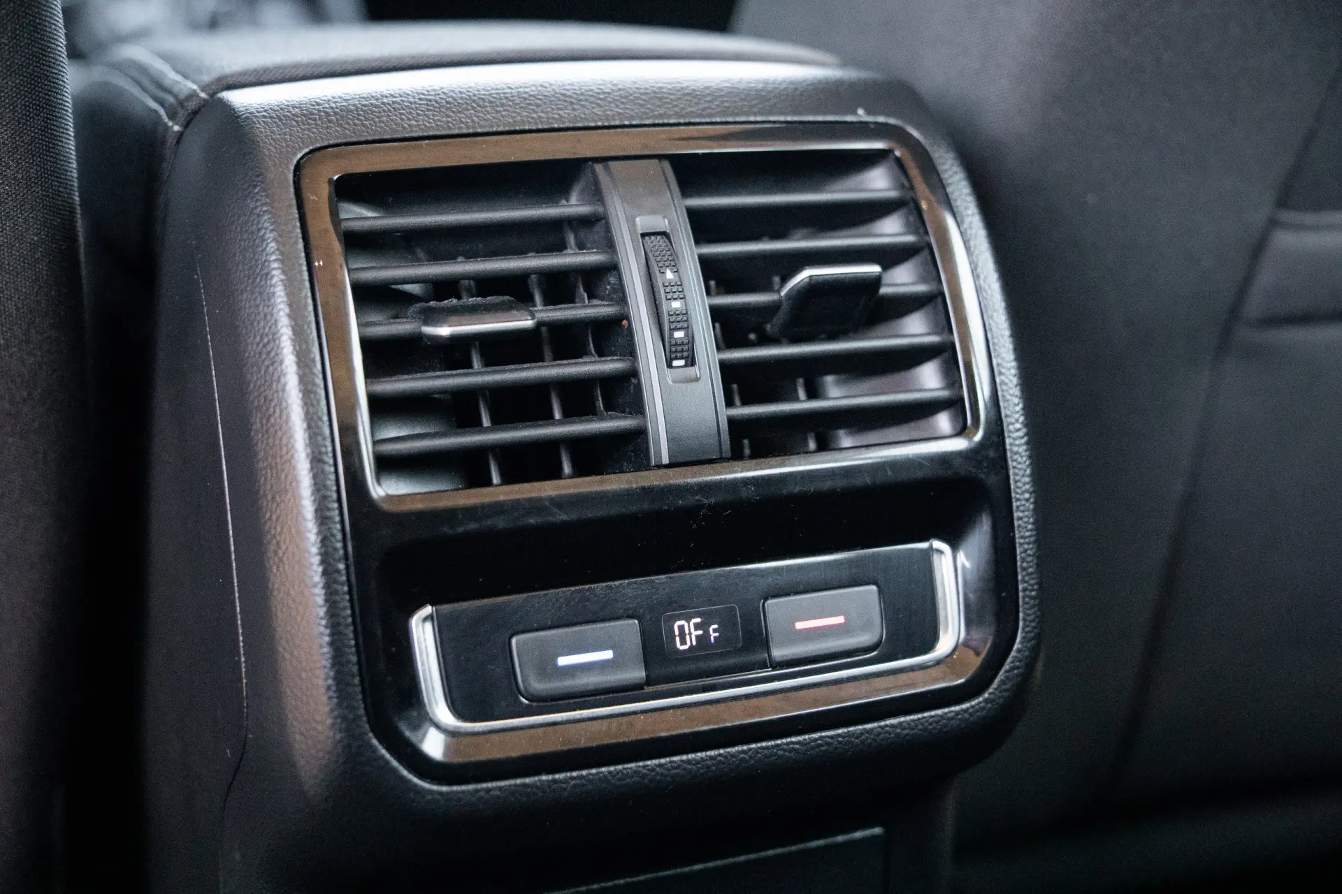 Volkswagen Passat Variant 2.0 TDI Elegance DSG 15