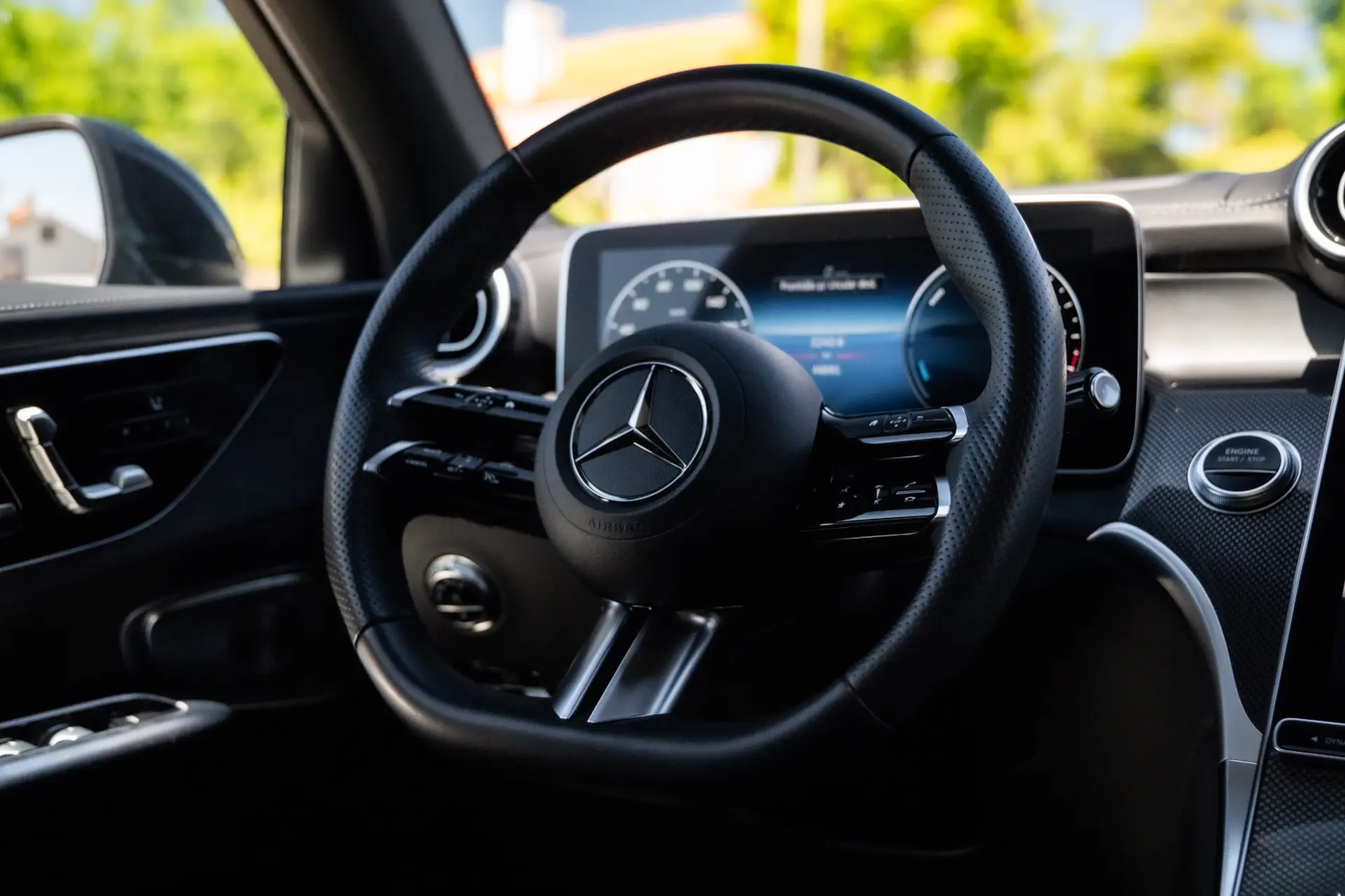 Mercedes-Benz GLC 300 de Coupe 4Matic 9G-TRONIC AMG Line Advanced 33