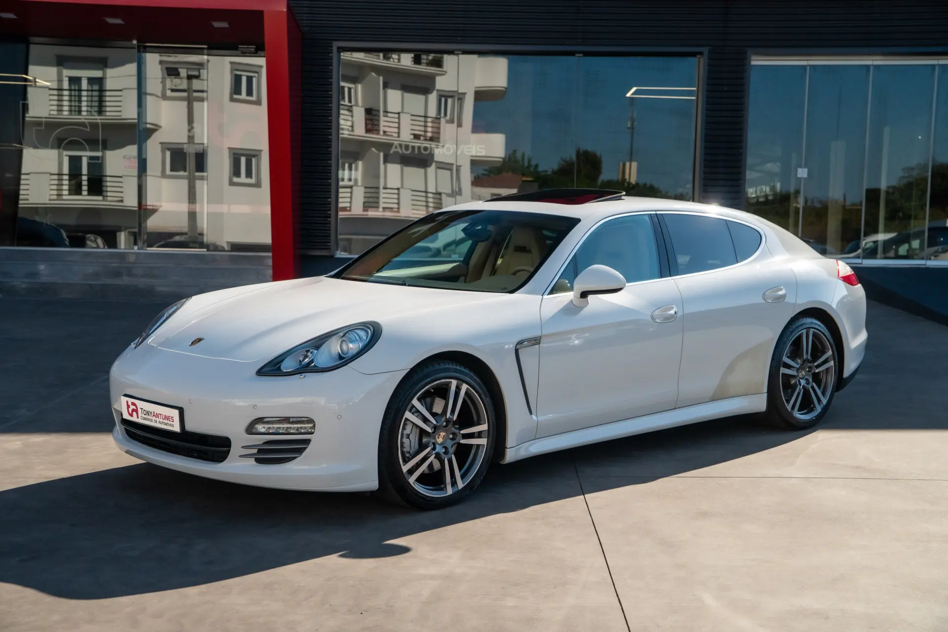 Porsche Panamera 4S PDK 2