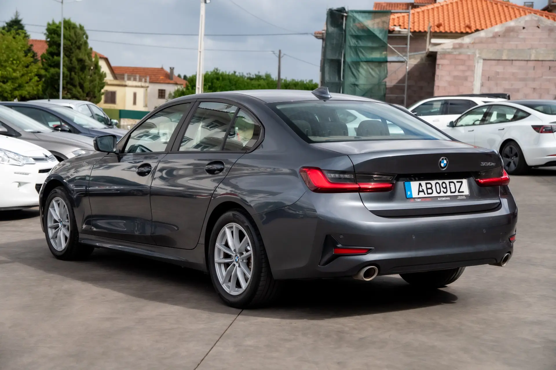 BMW 330 e Corporate Edition Auto 7