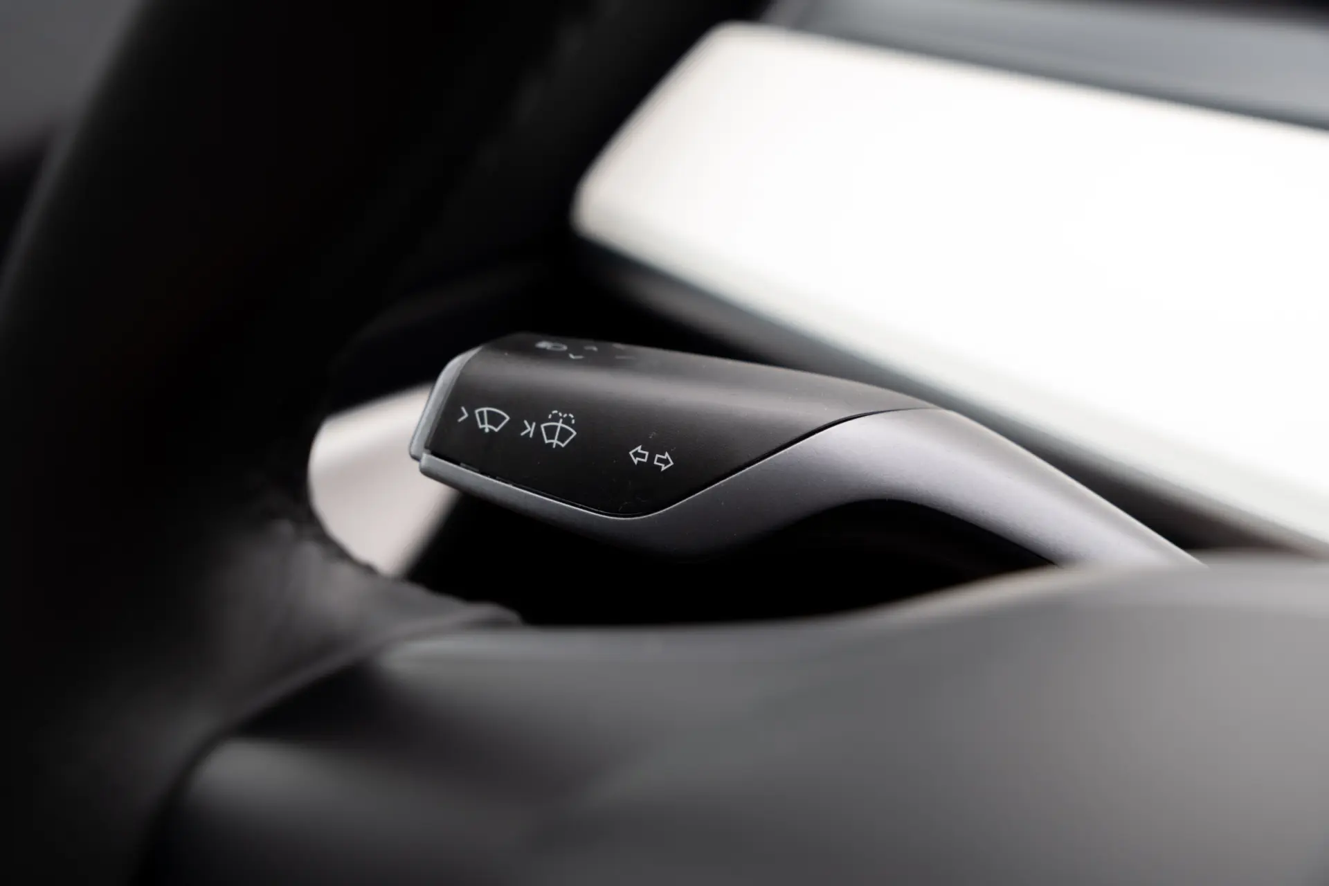 Tesla Model 3 Standard Range Plus RWD 6