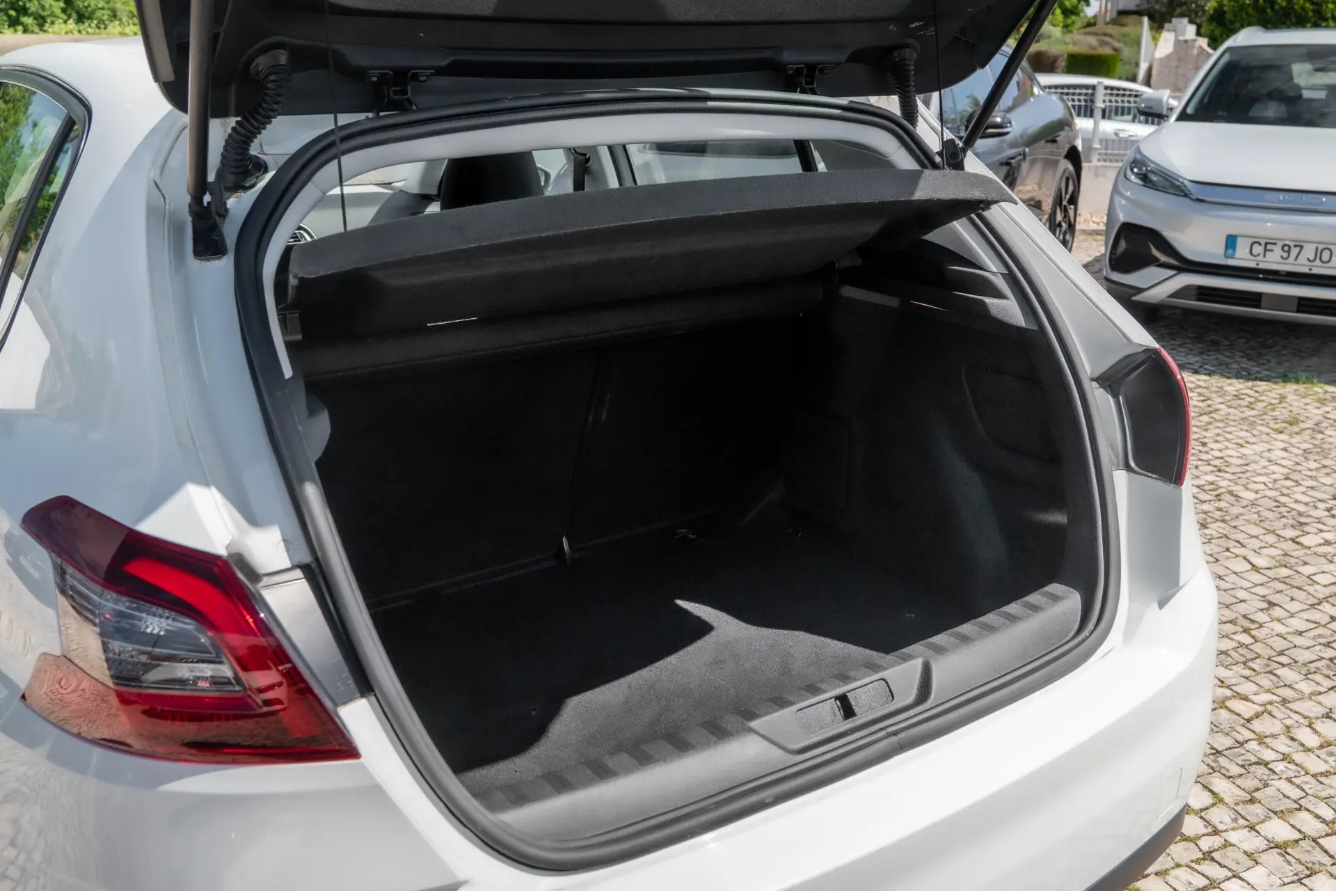 Peugeot 308 1.5 BlueHDi Business Line 21