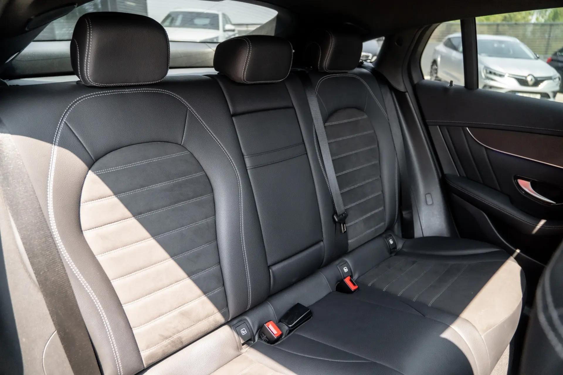 Mercedes-Benz GLC 300 de Coupe 4Matic 9G-TRONIC AMG Line 18