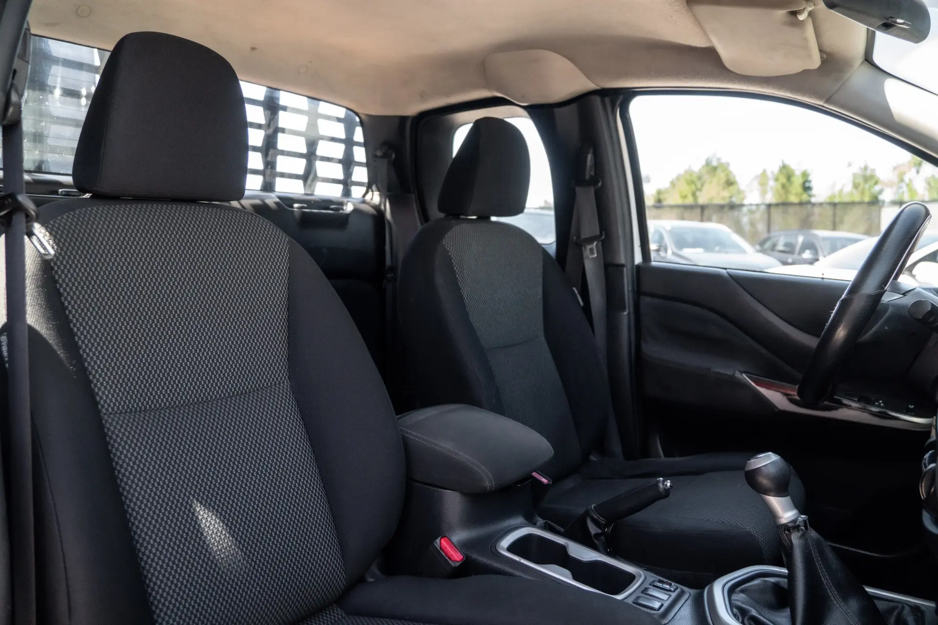 Nissan Navara 2.5 dCi CD LE 18