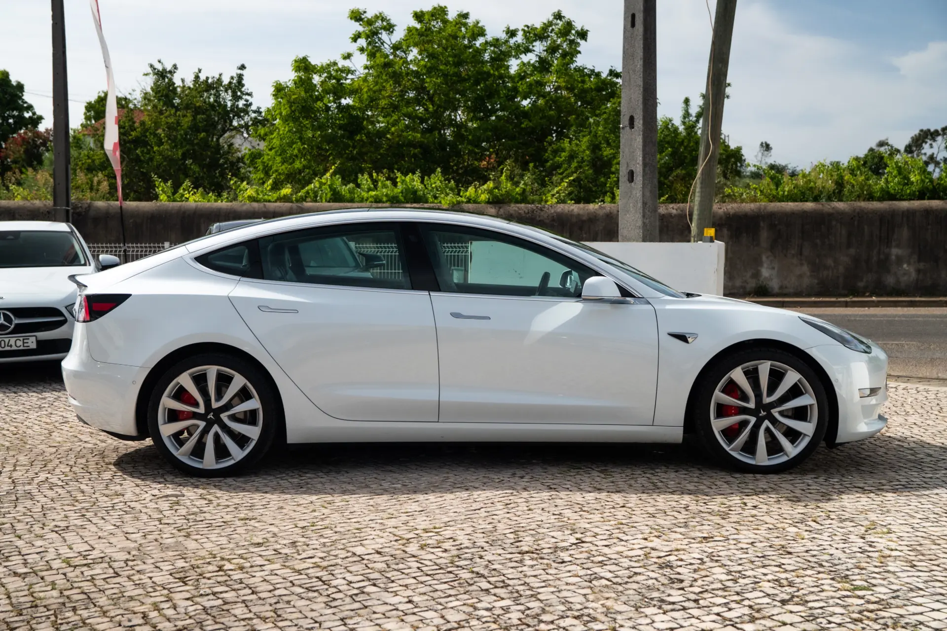 Tesla Model 3 Long Range AWD Dual Motor Performance 6