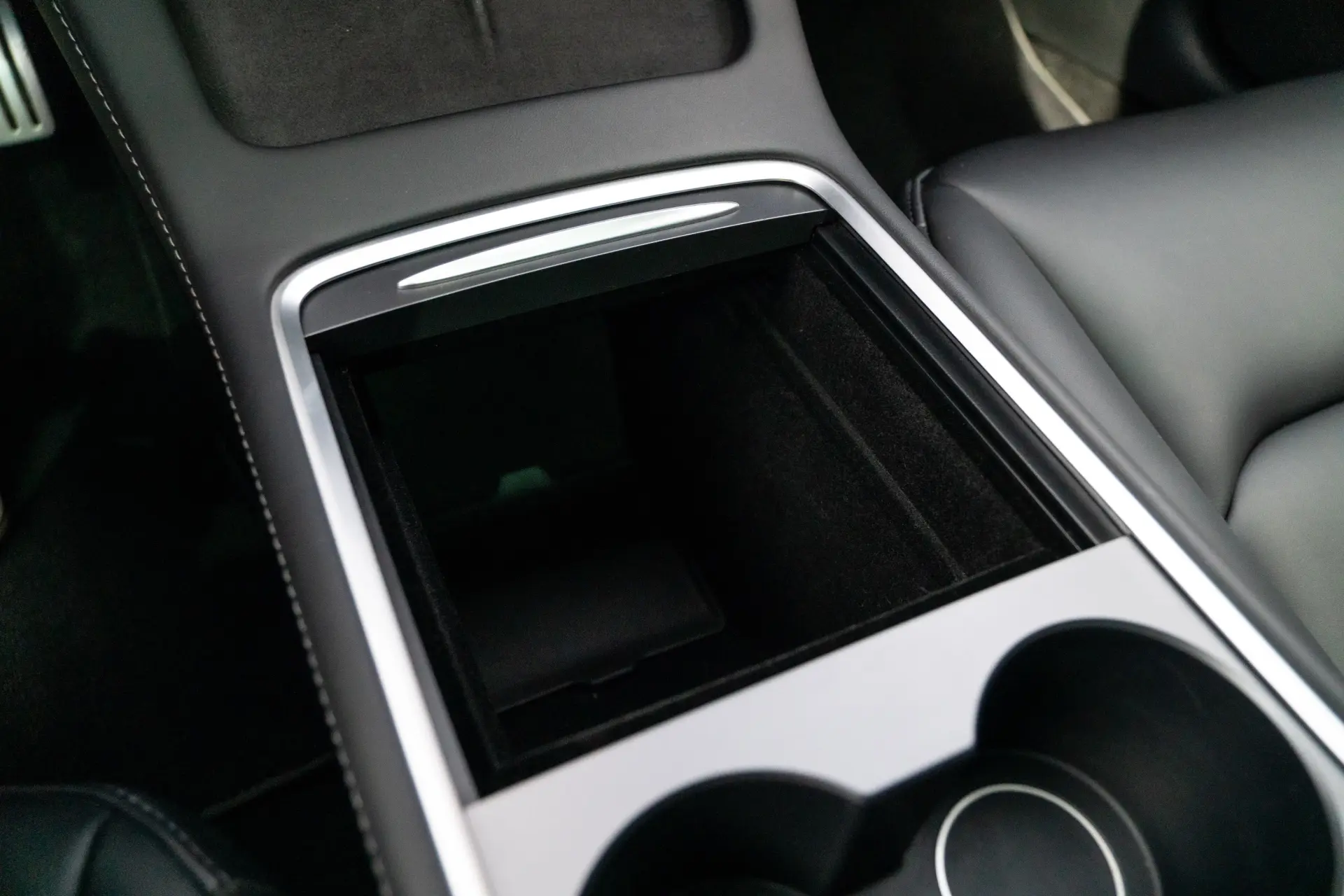 Tesla Model 3 Performance Dual Motor AWD 18
