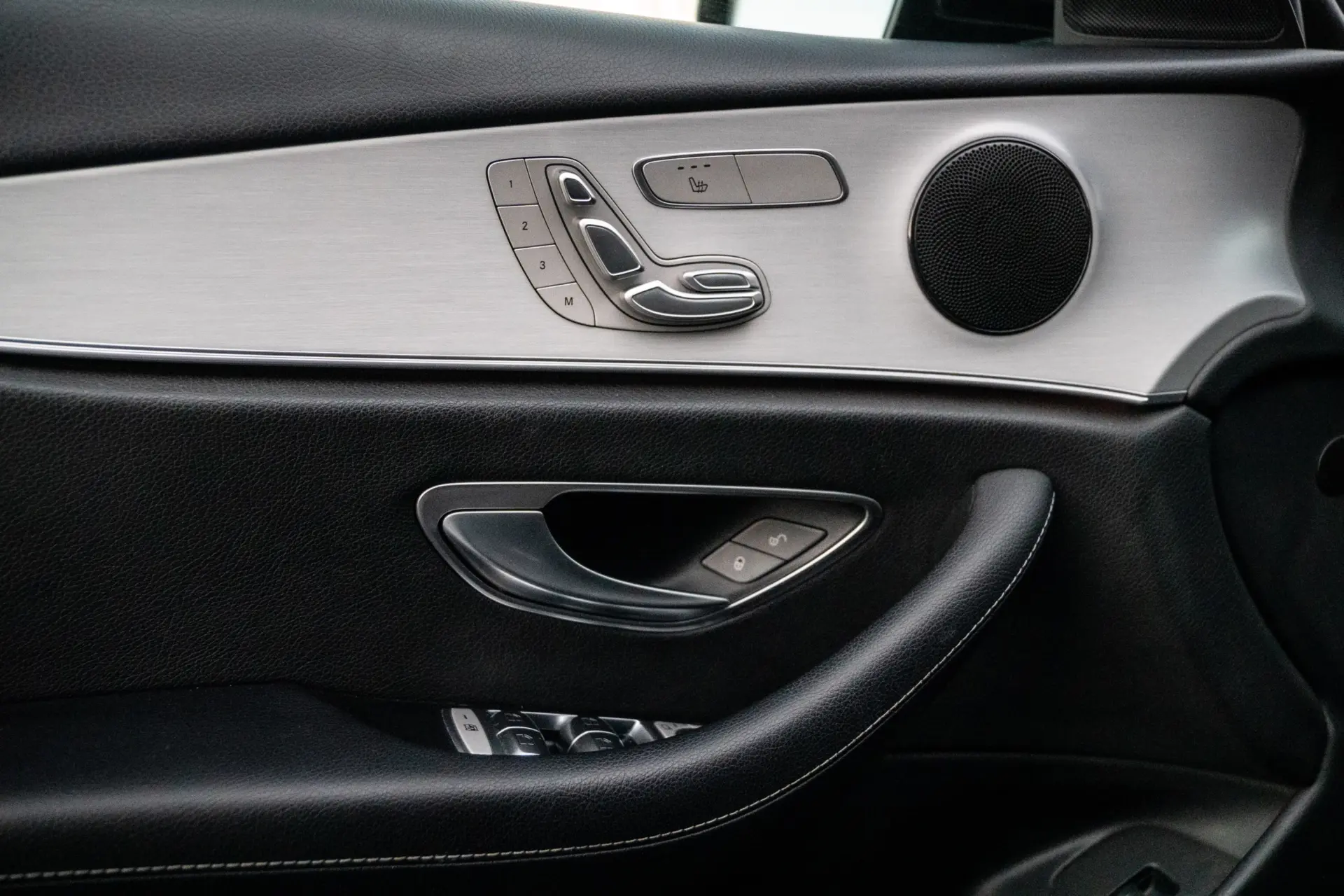 Mercedes-Benz E 300 de 9G-TRONIC Avantgarde 11