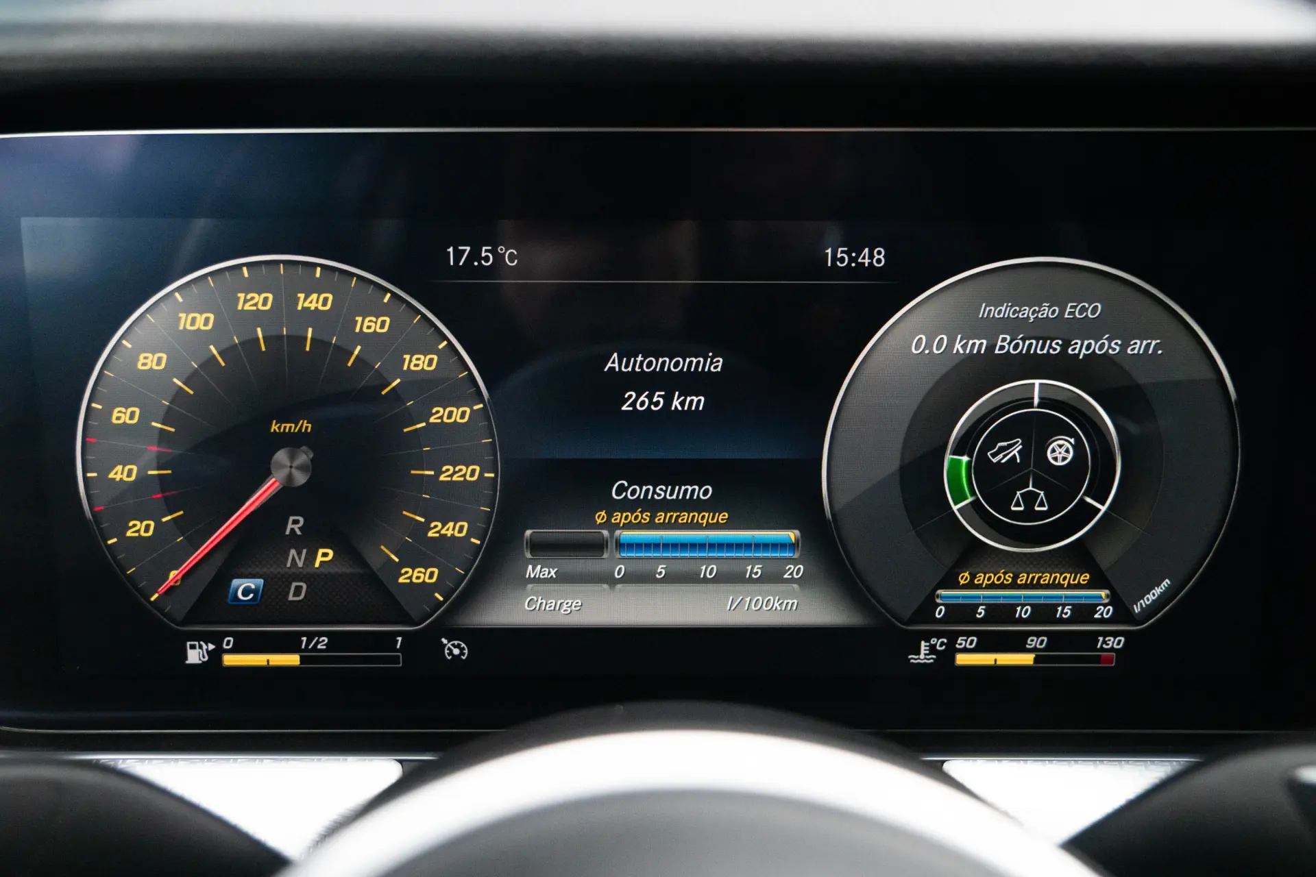 Mercedes-Benz E 220 d Avantgarde+ 28