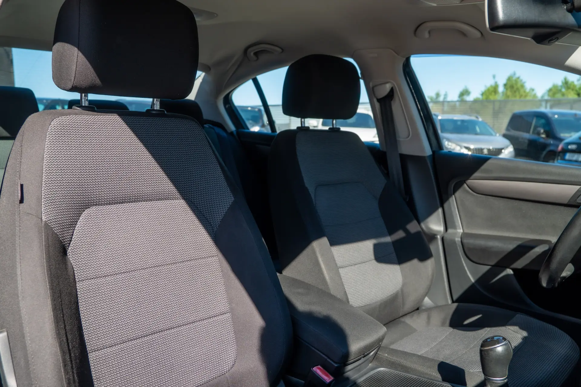 Volkswagen Passat 1.6 TDI Confortline 19