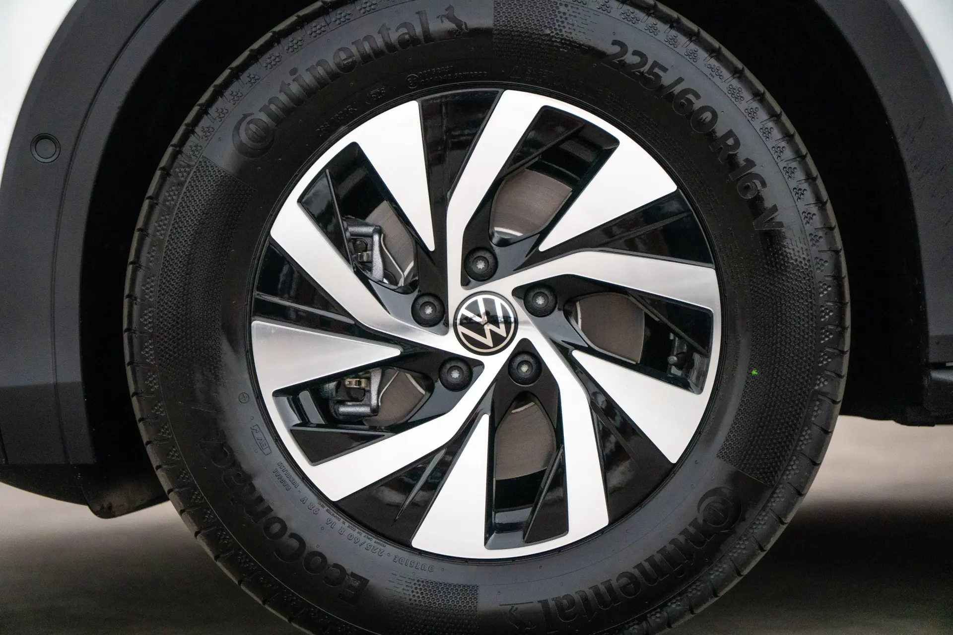 Volkswagen T-Roc 1.5 eTSI Life DSG 8