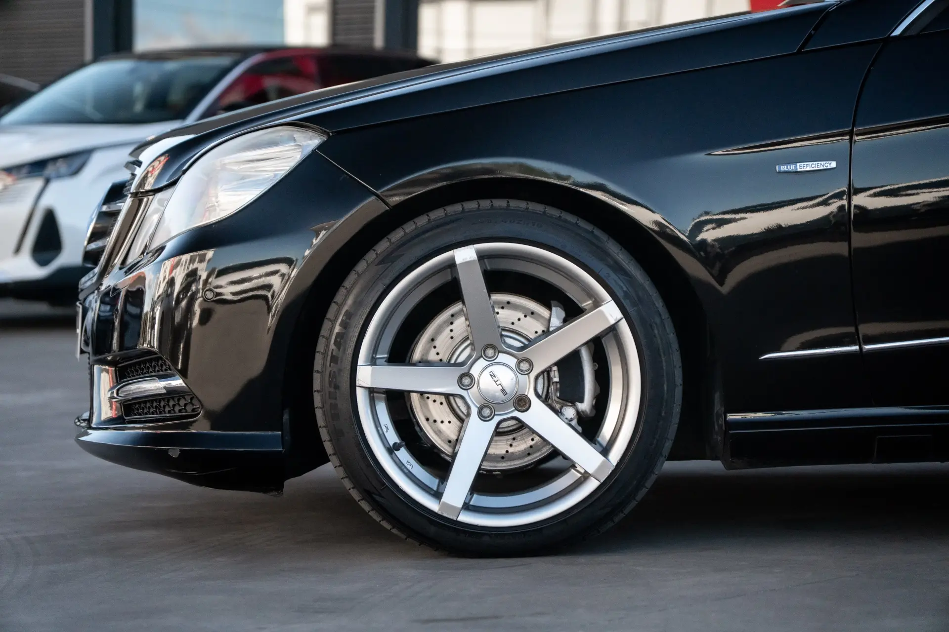 Mercedes-Benz E 220 BlueTEC 9G-TRONIC Avantgarde 7