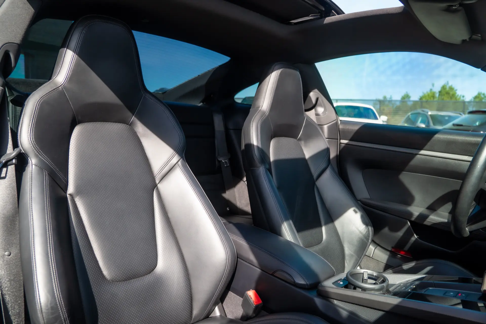 Porsche 911 (992) Carrera PDK 26