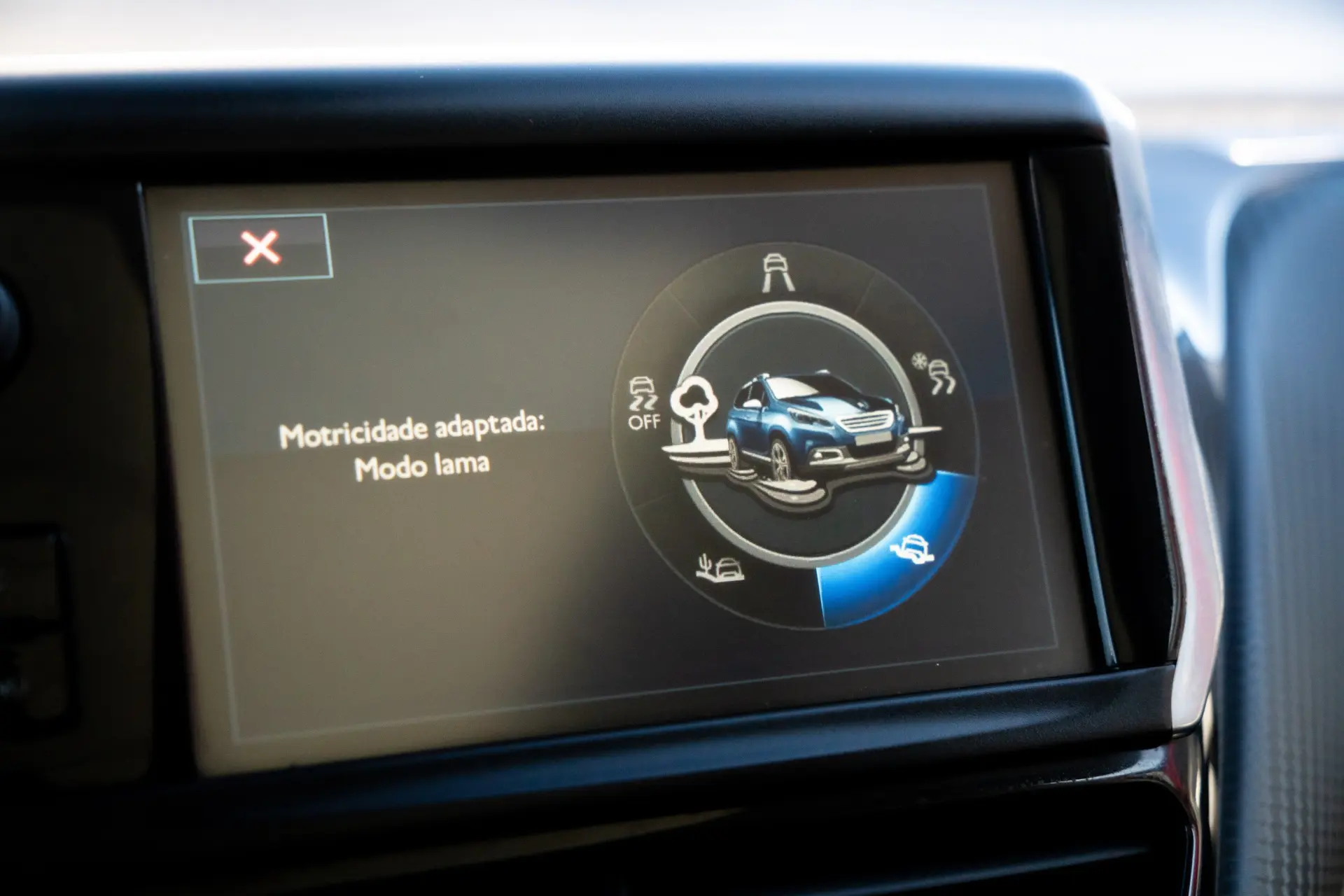 Peugeot 2008 1.6 BlueHDi Allure 23