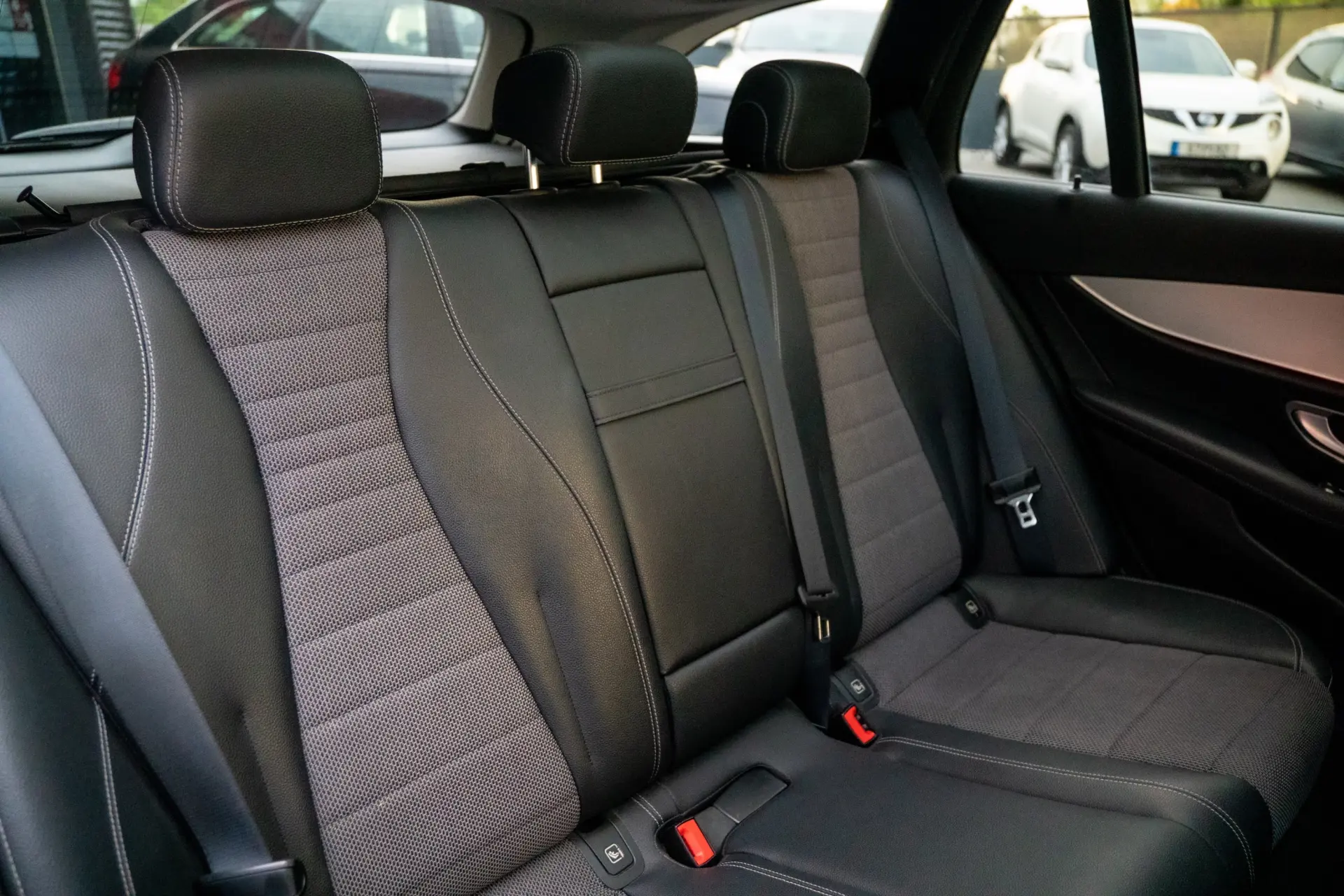 Mercedes-Benz E 300 de 9G-TRONIC Avantgarde 28