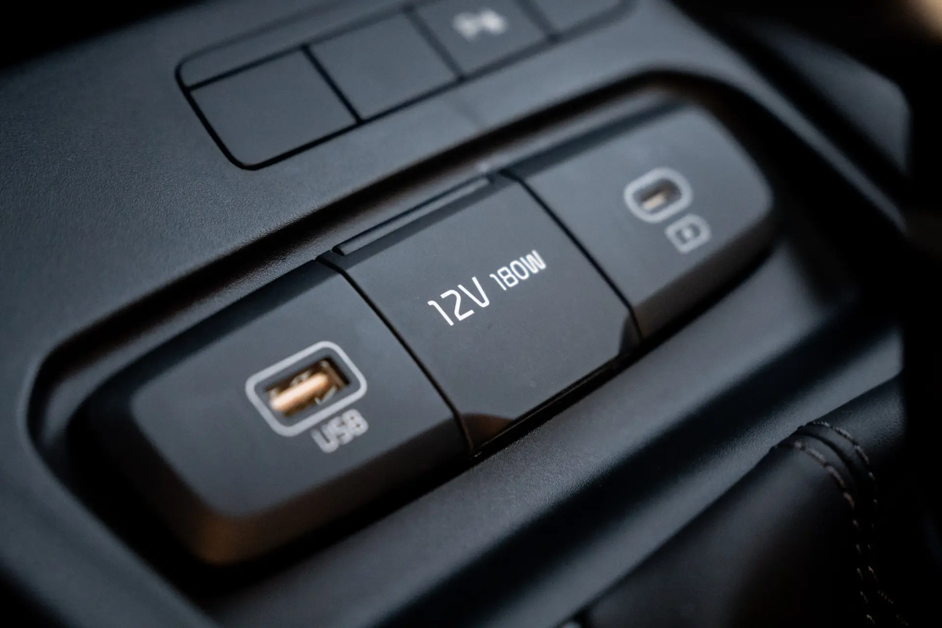 Kia Stonic 1.0 T-GDi Tech 7DCT 24