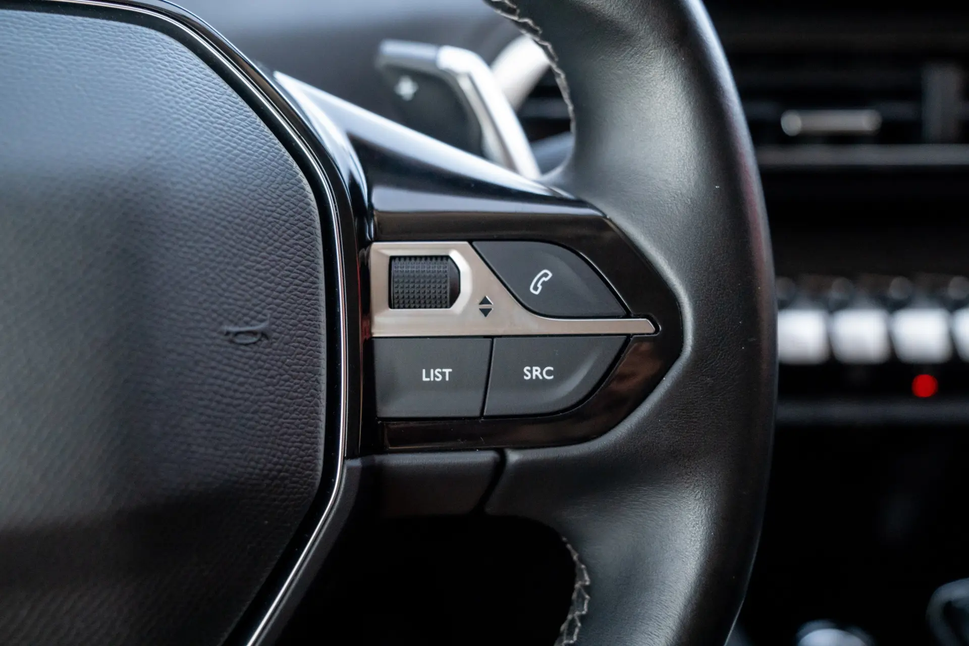 Peugeot 3008 1.6 Hybrid4 Allure Pack e-EAT8 15