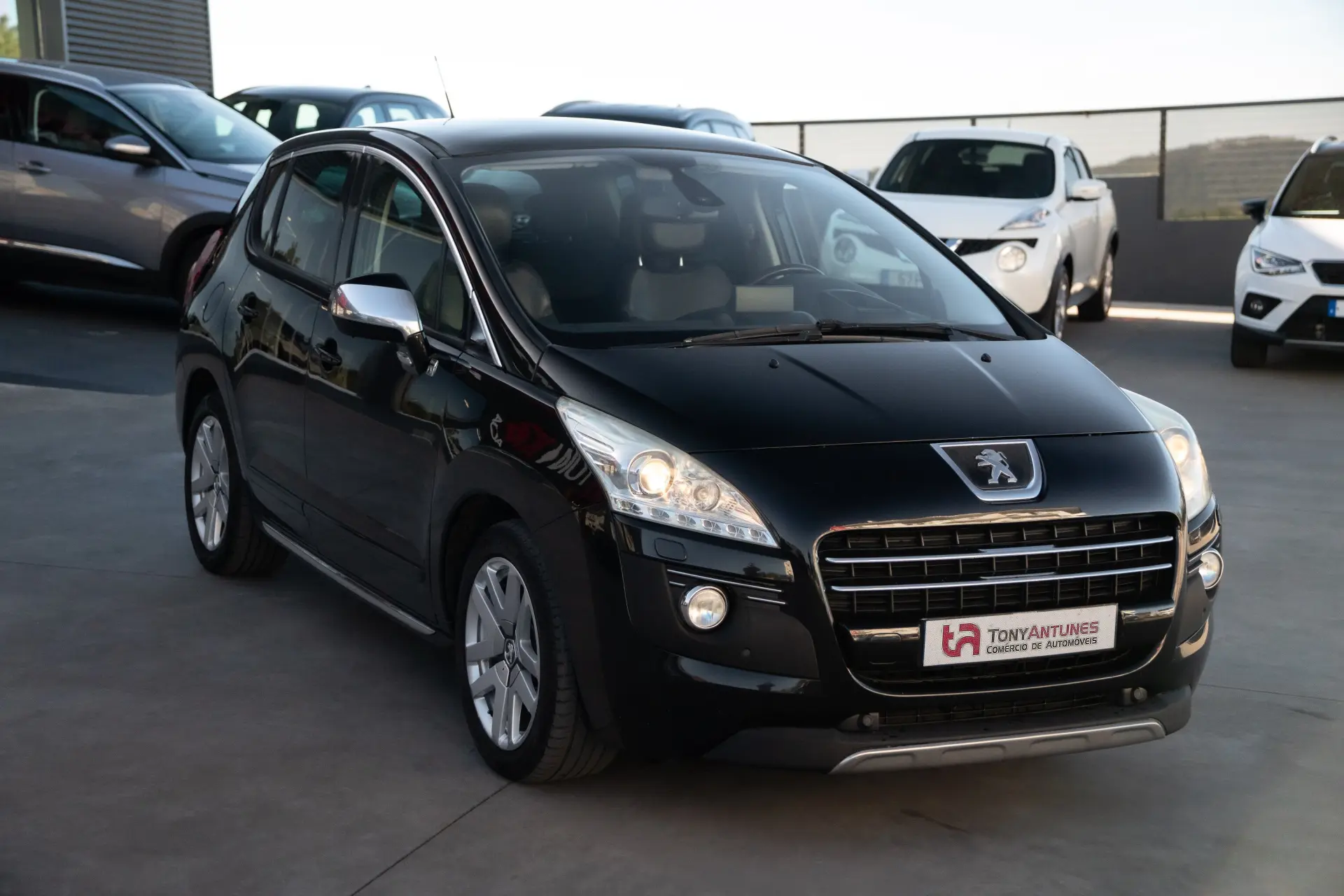 Peugeot 3008 2.0 HDi Hybrid4 12