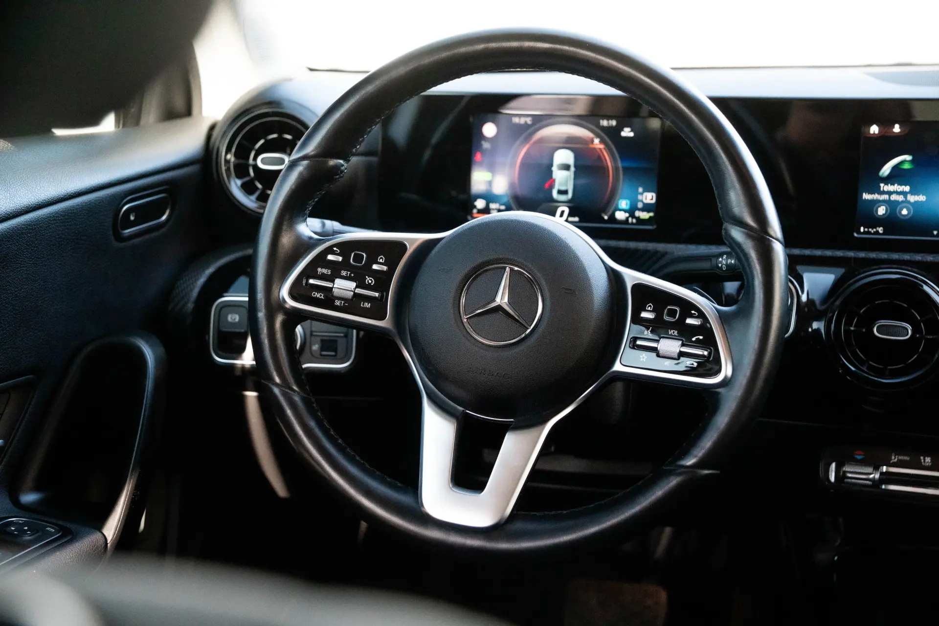 Mercedes-Benz A 250 Limousine e 8G-DCT Style 28