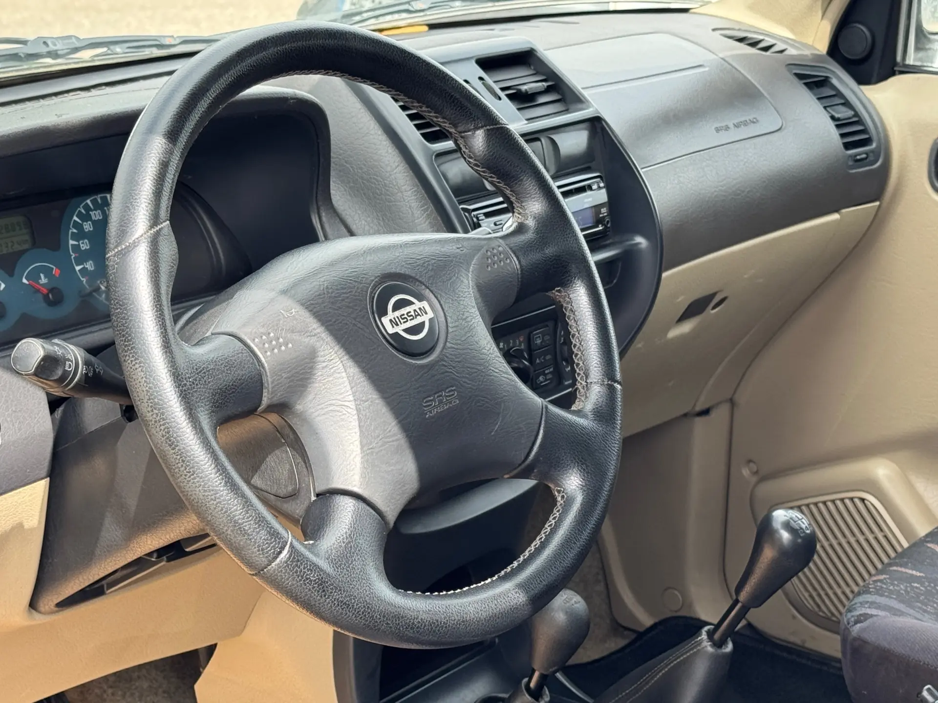 Nissan Terrano Outro 8