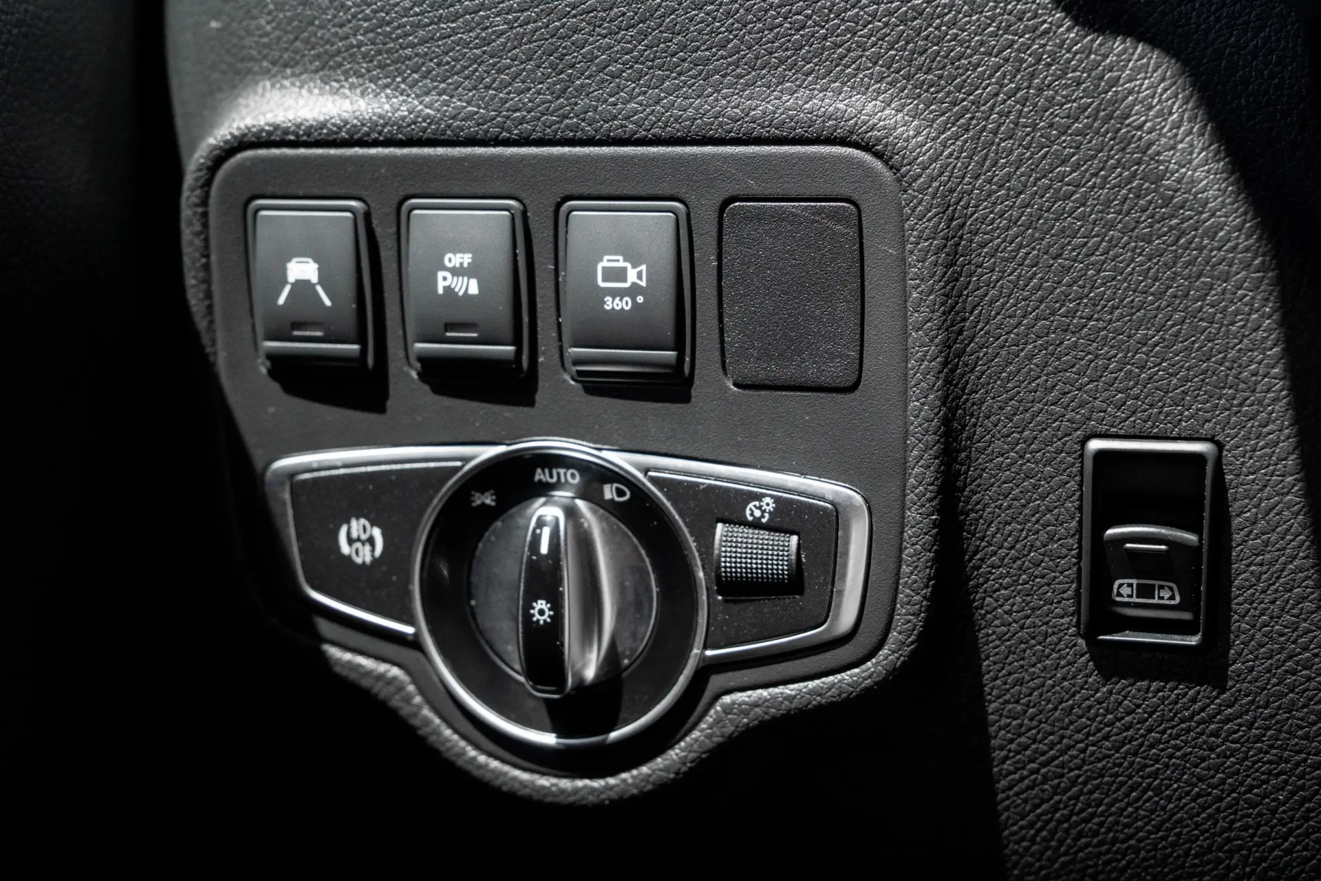 Mercedes-Benz X 350 d Power 4-Matic 33