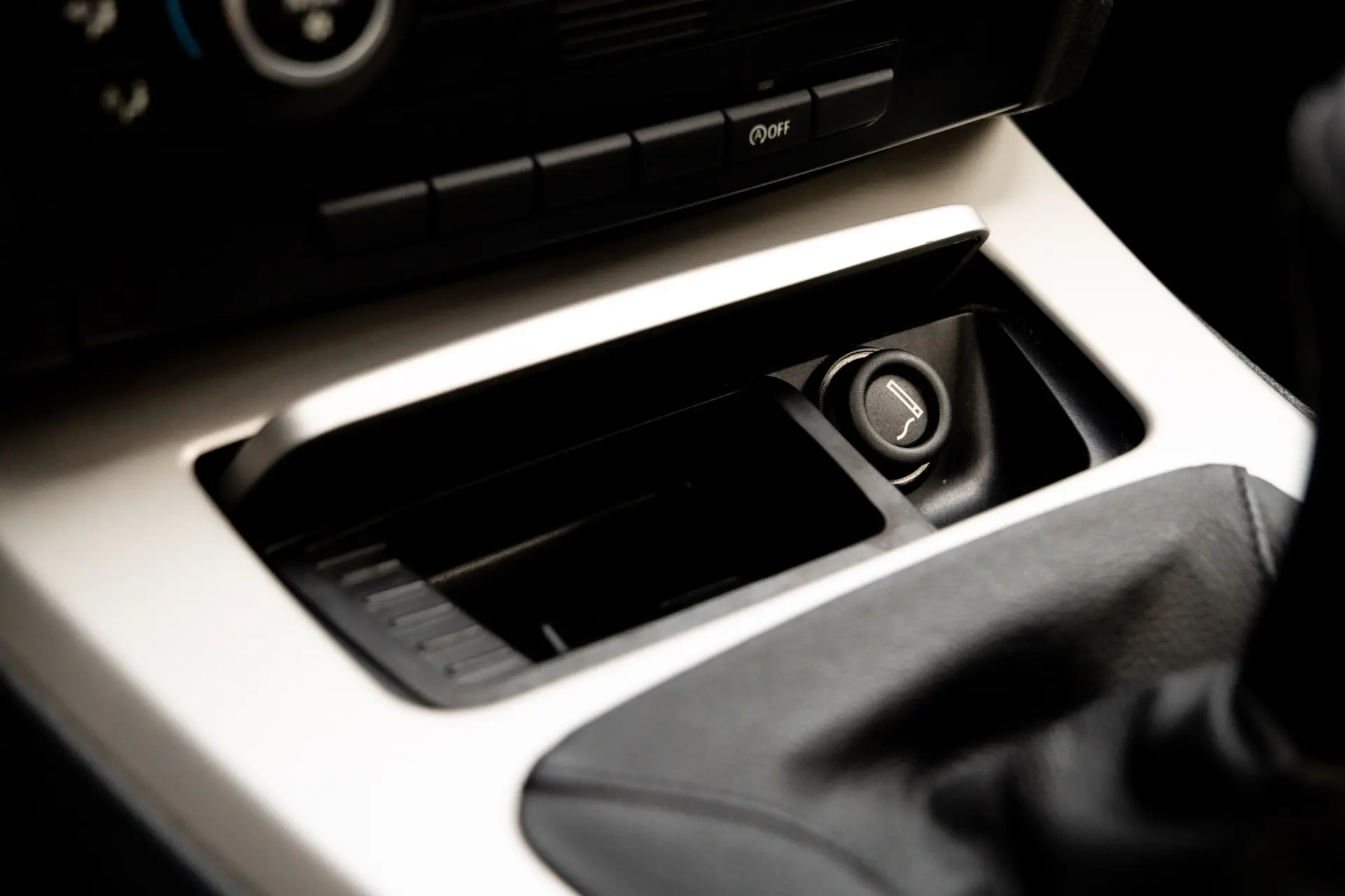 BMW 318 d Line Sport 19